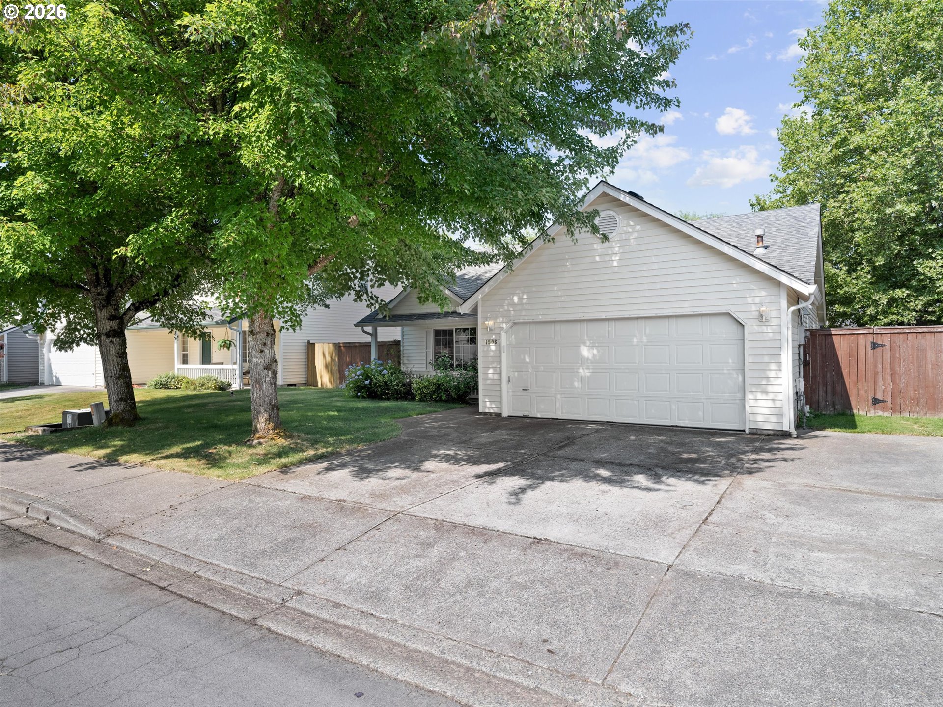 1506 NE 18TH AVE