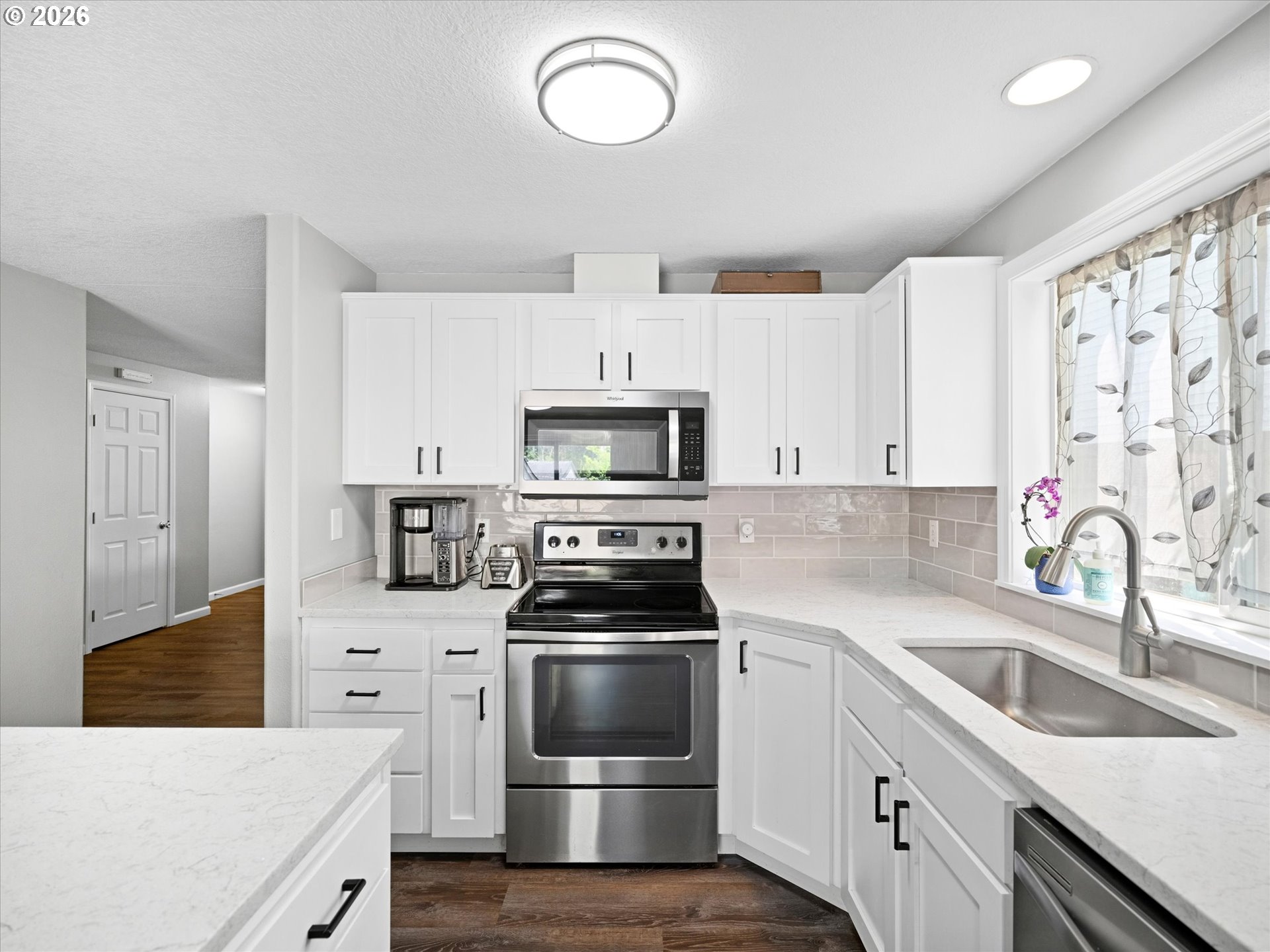 1506 NE 18TH AVE