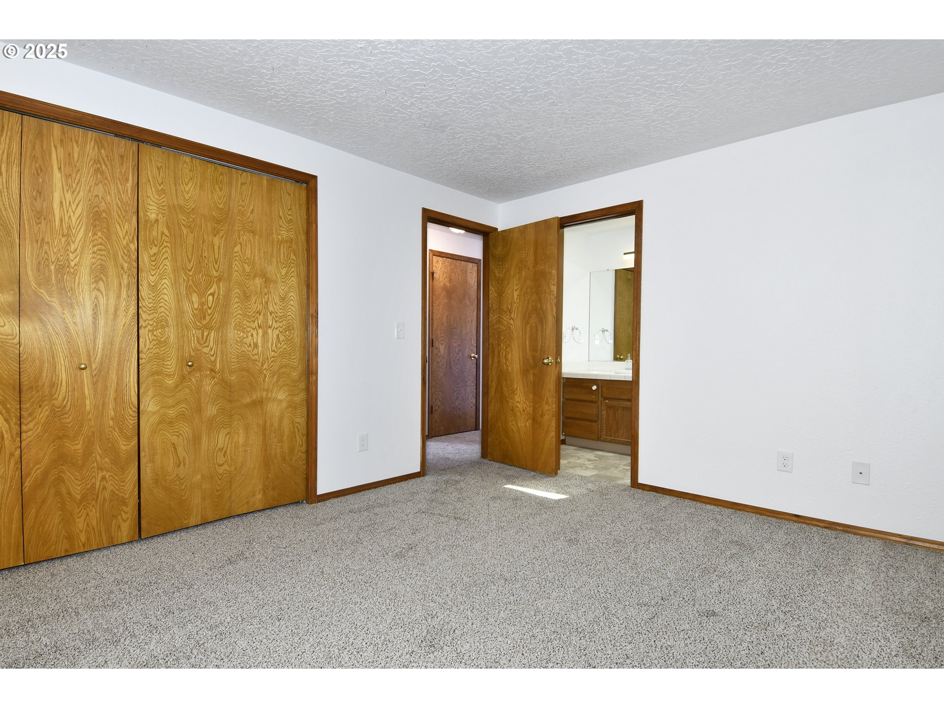 2327 SW KENDALL CT