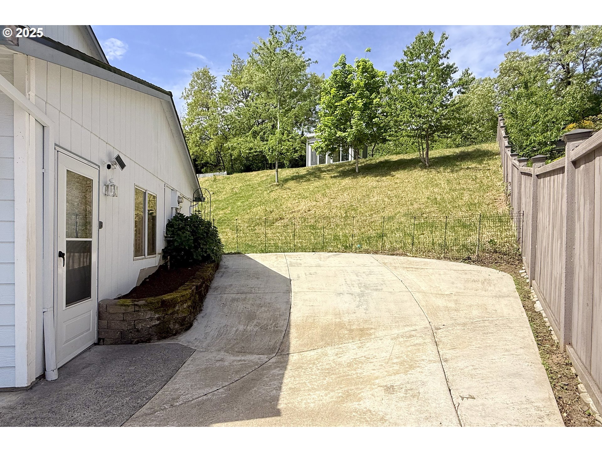 2327 SW KENDALL CT