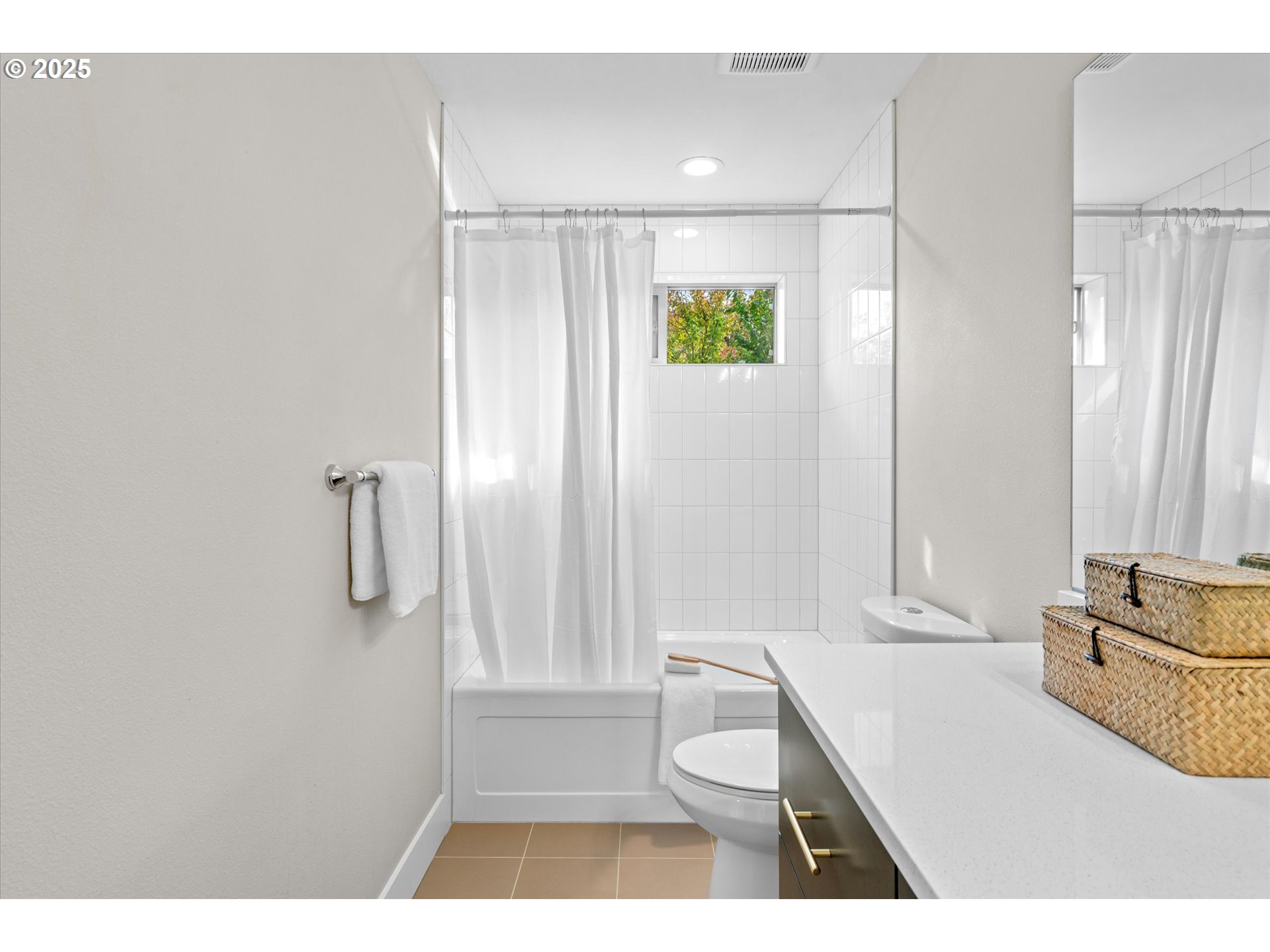 2306 SE CLINTON ST, Portland