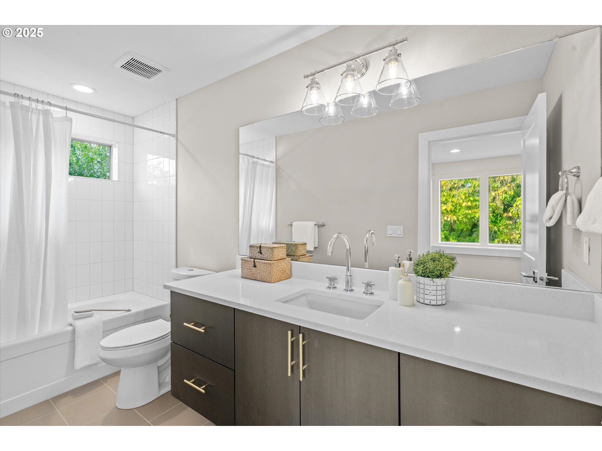 2306 SE CLINTON ST, Portland