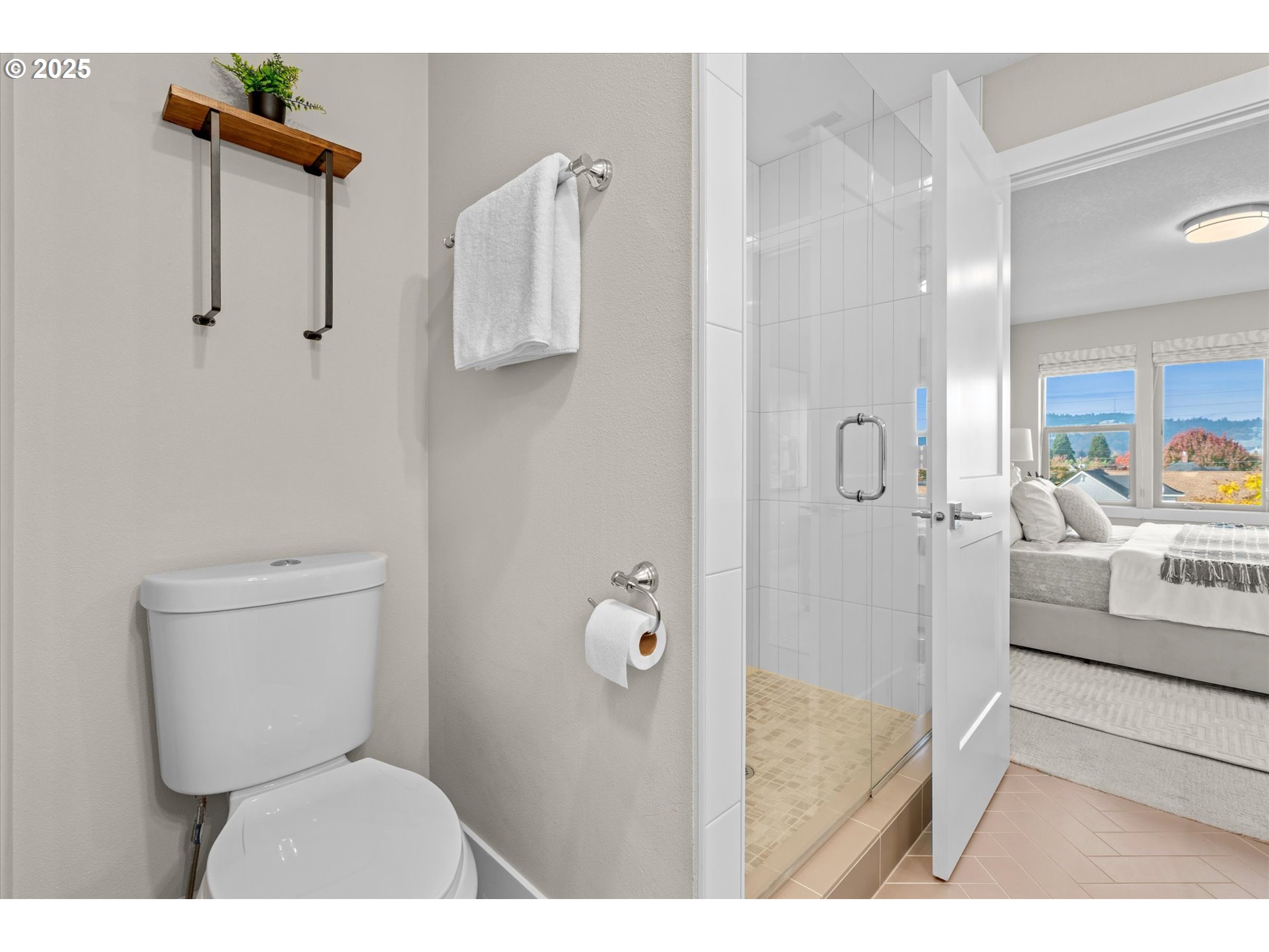 2306 SE CLINTON ST, Portland