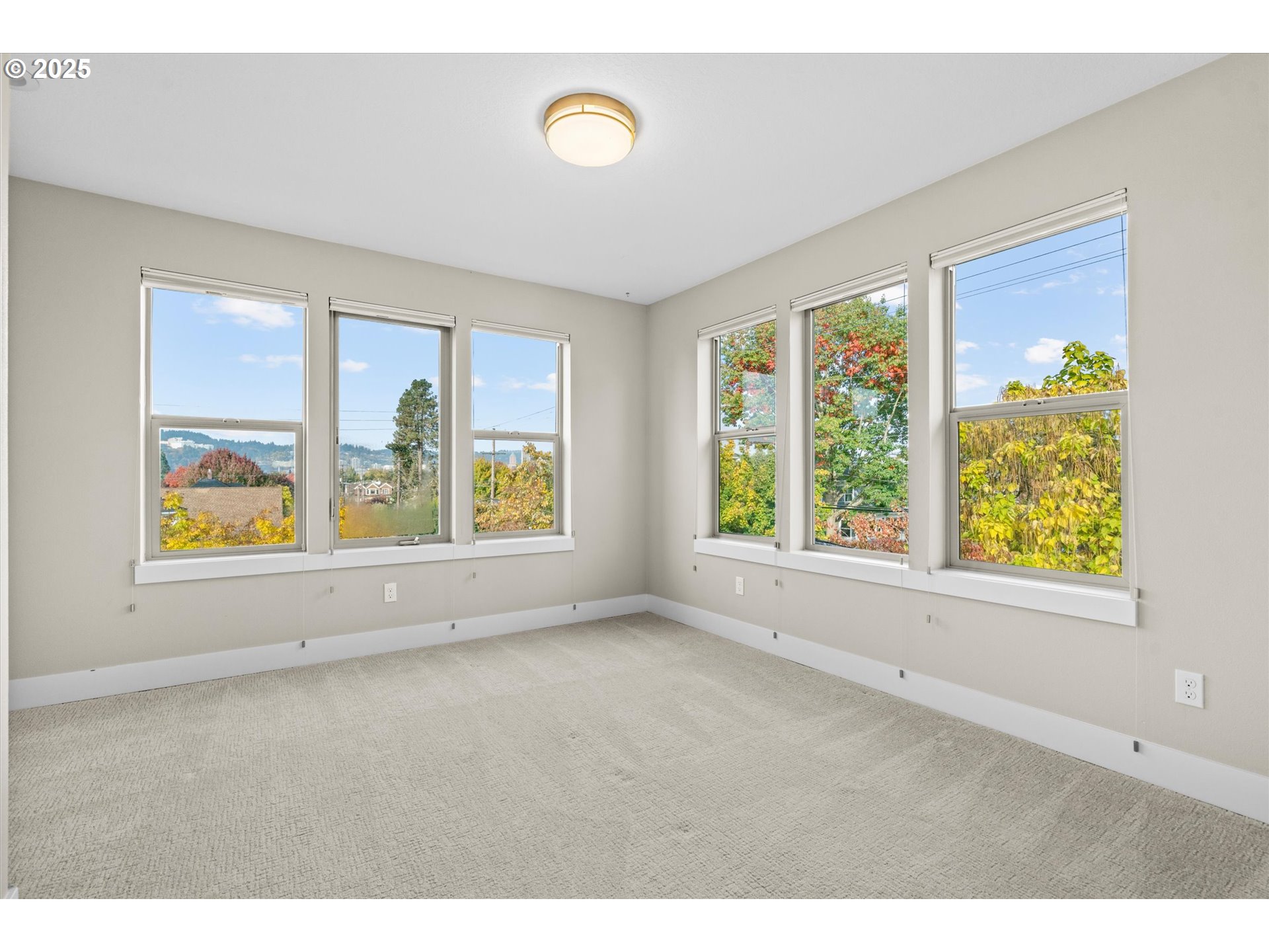 2306 SE CLINTON ST, Portland