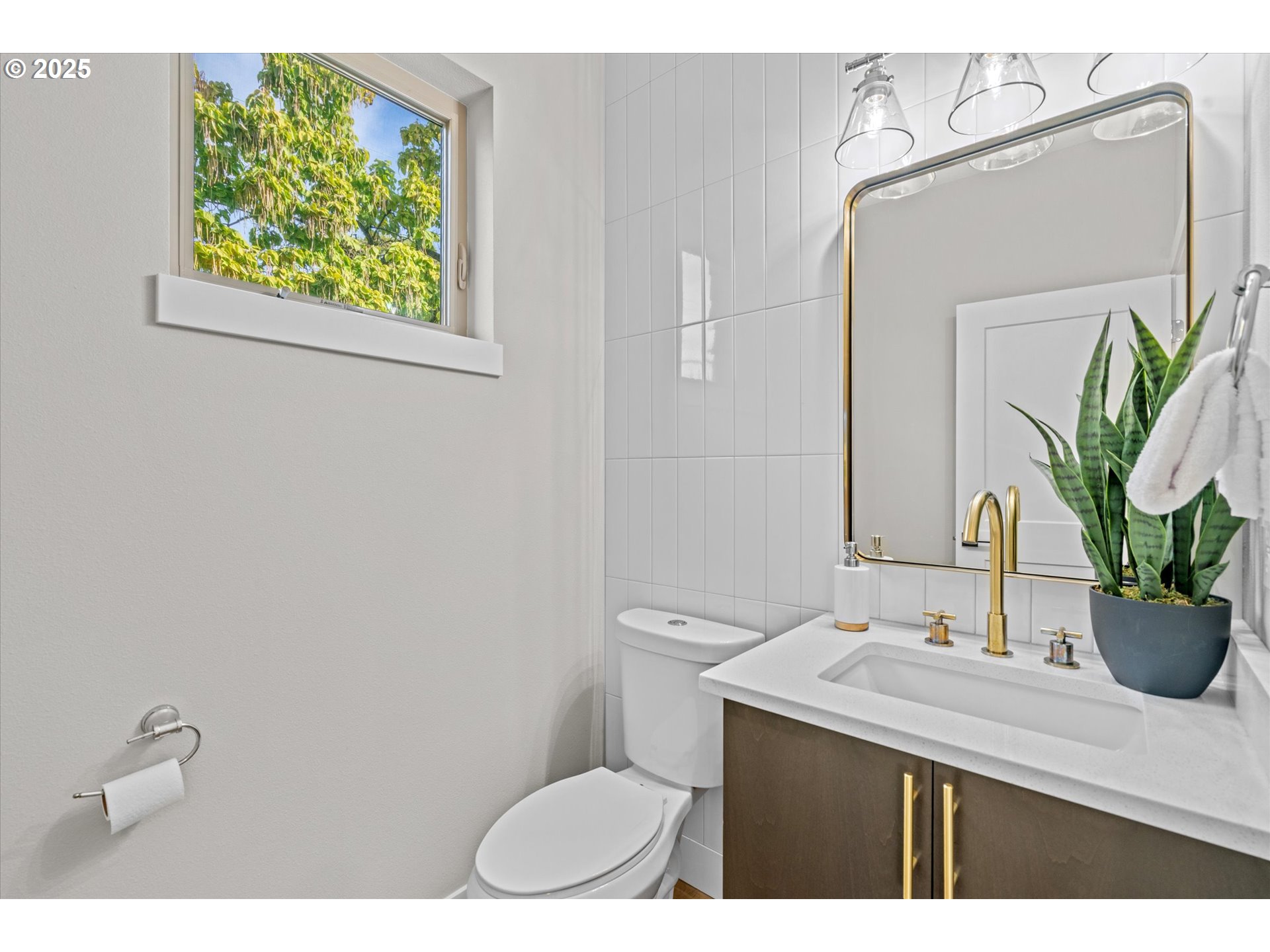 2306 SE CLINTON ST, Portland