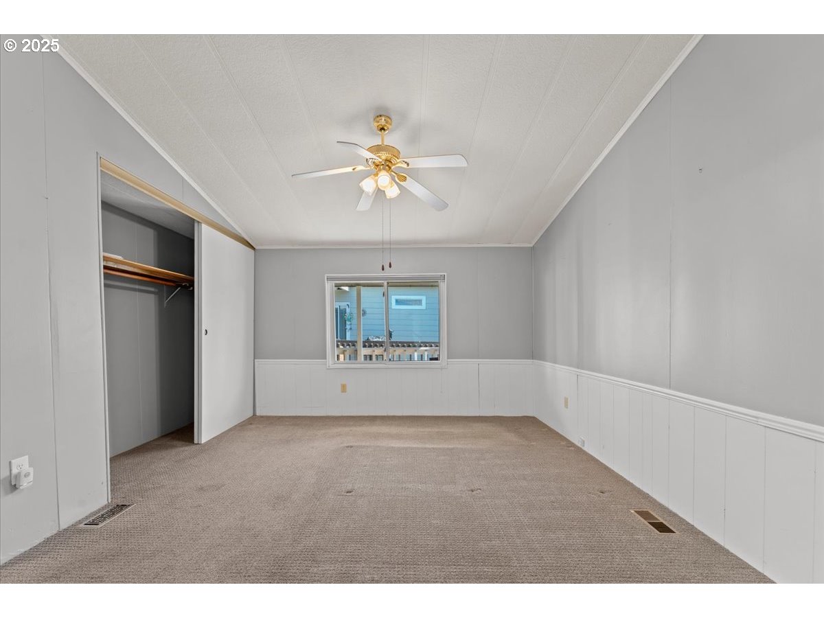 7455 SE KING RD 11