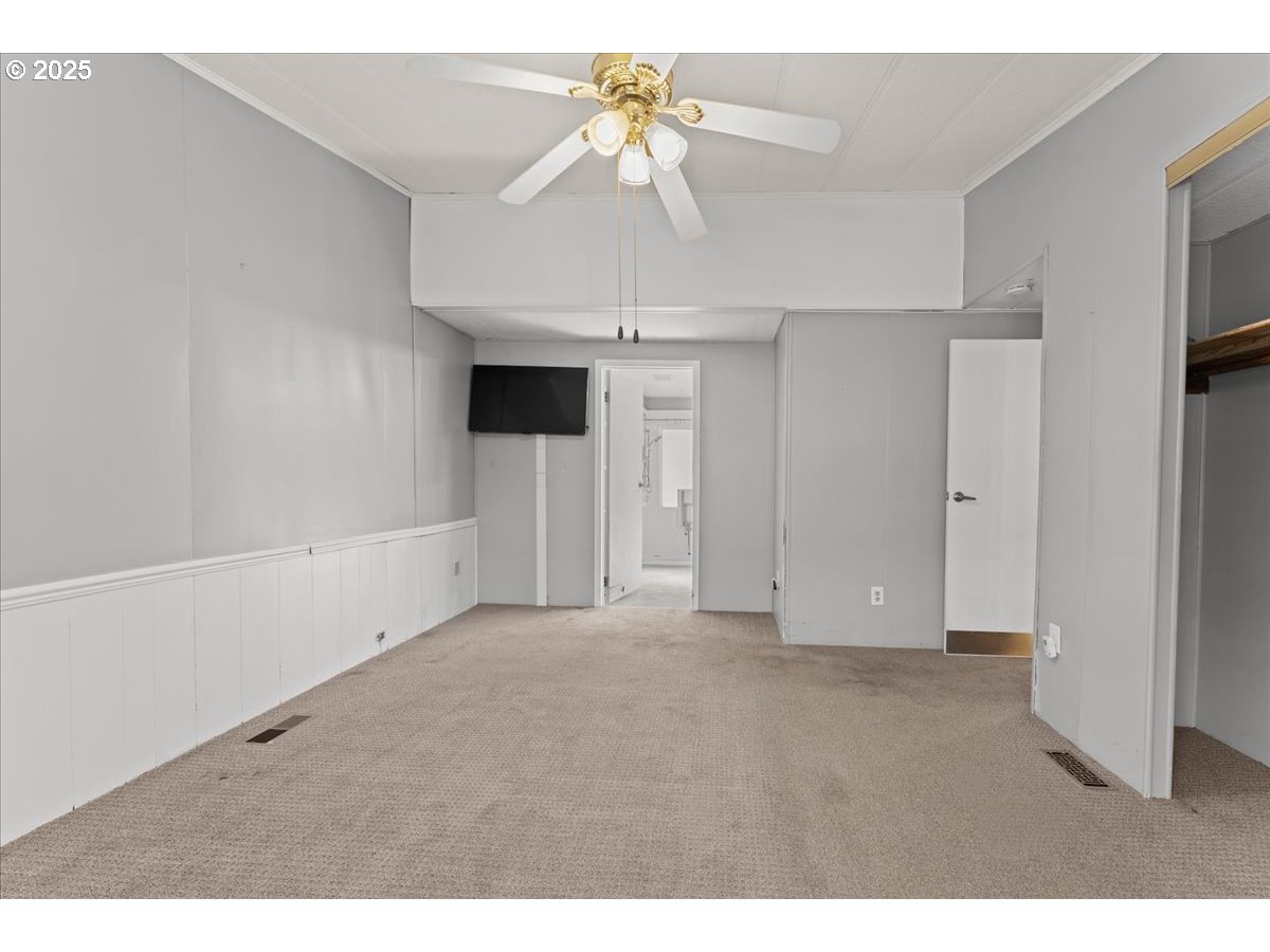7455 SE KING RD 11