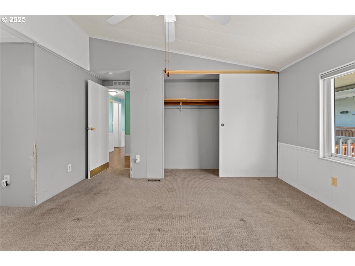 7455 SE KING RD 11