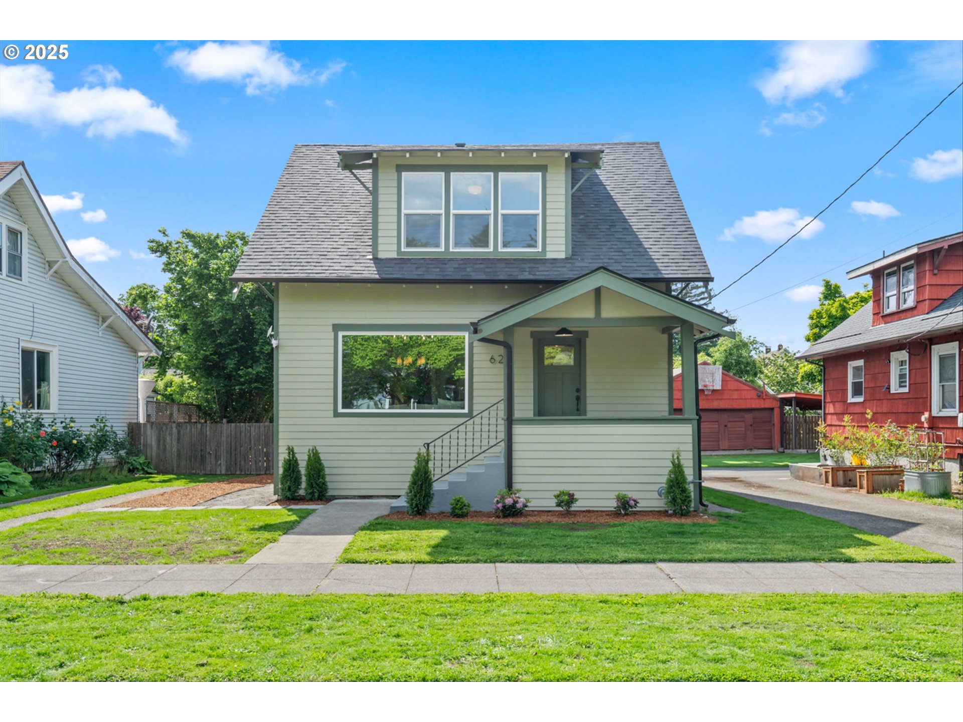 625 NE 69TH AVE
