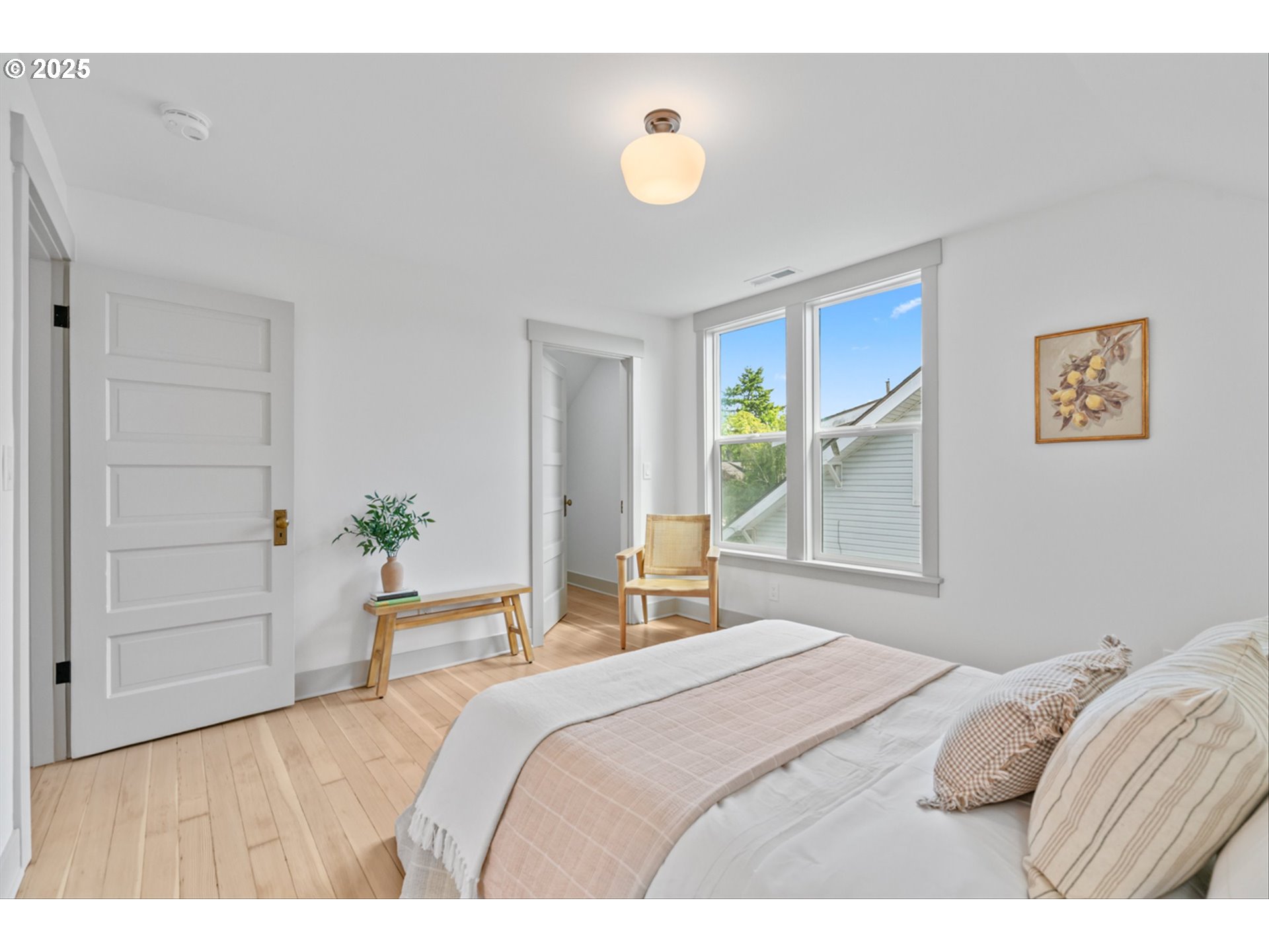625 NE 69TH AVE