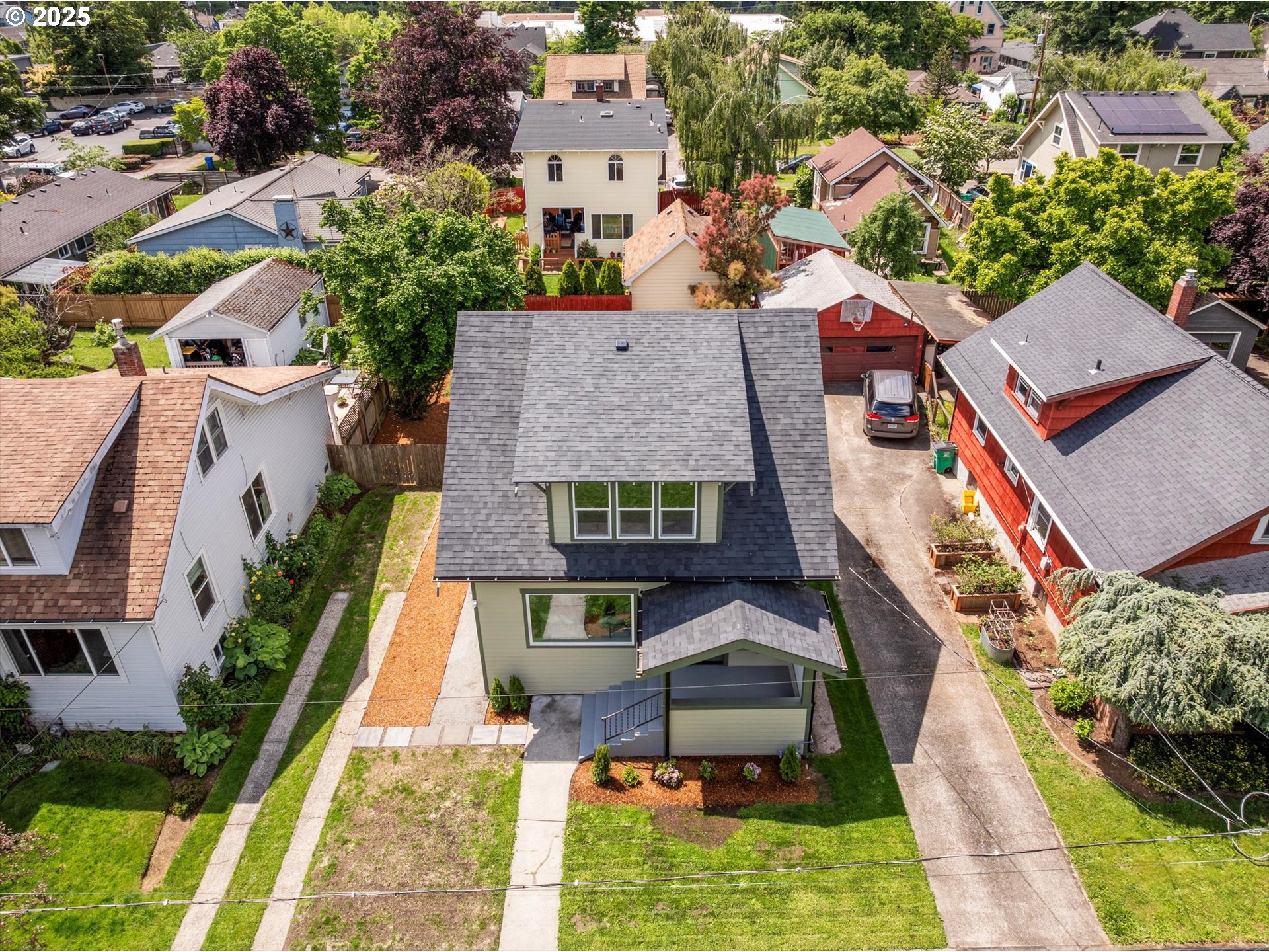 625 NE 69TH AVE
