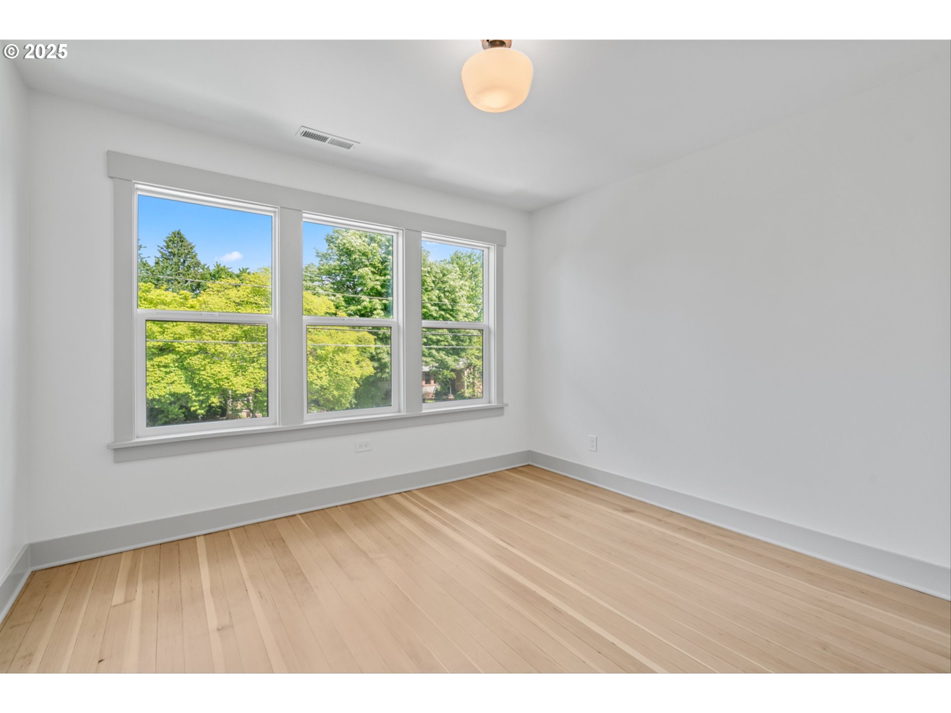 625 NE 69TH AVE