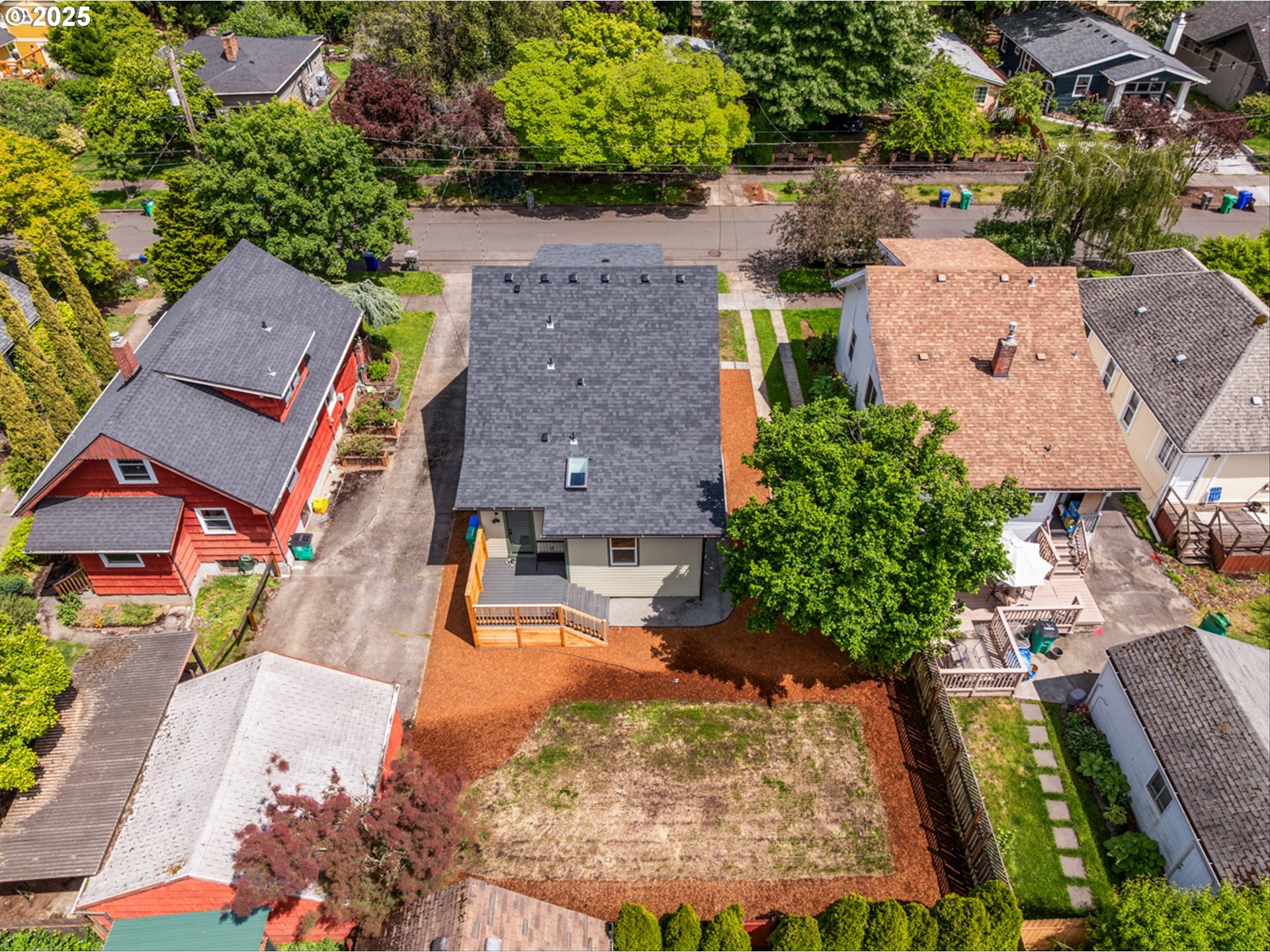 625 NE 69TH AVE