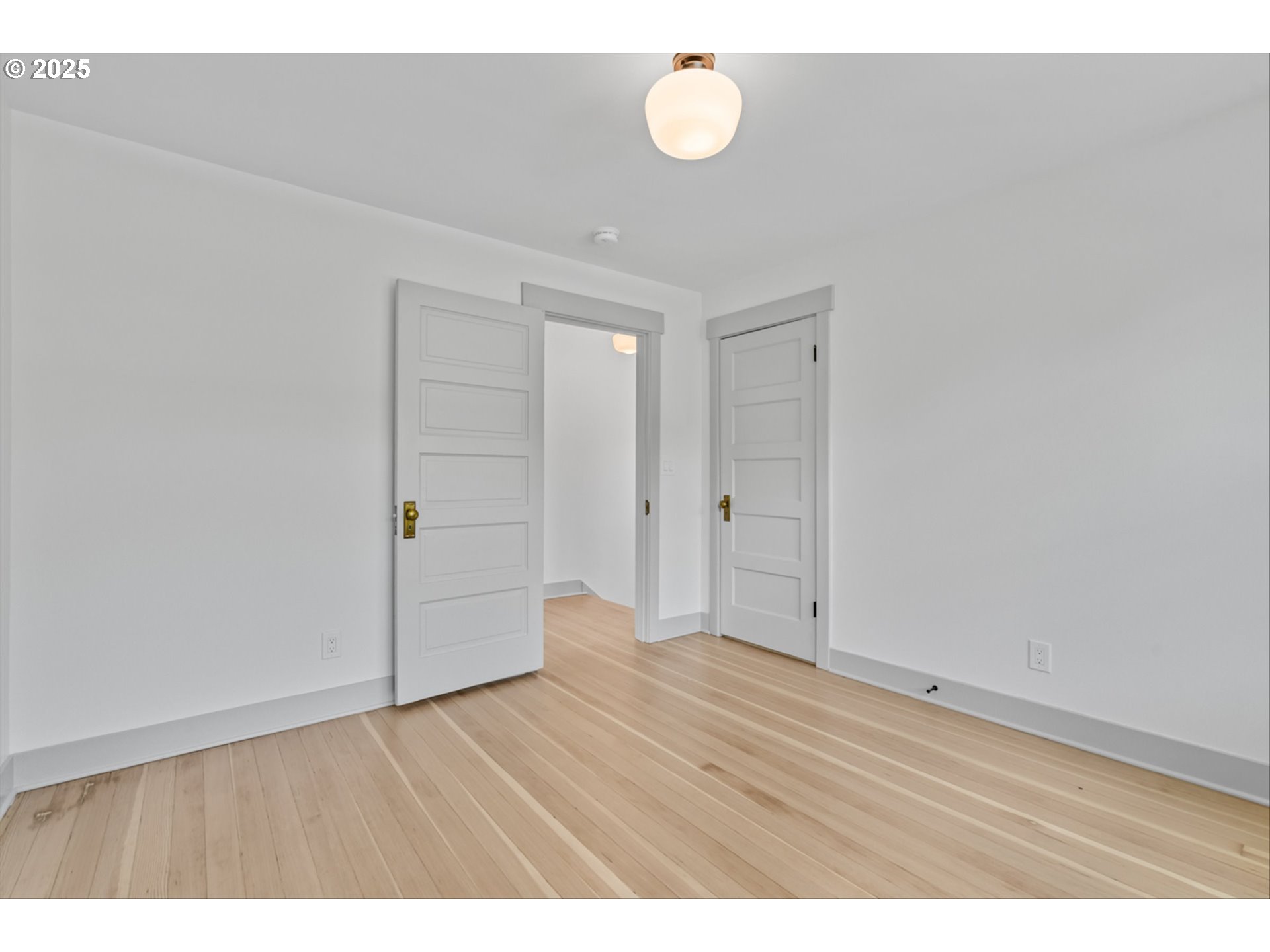 625 NE 69TH AVE