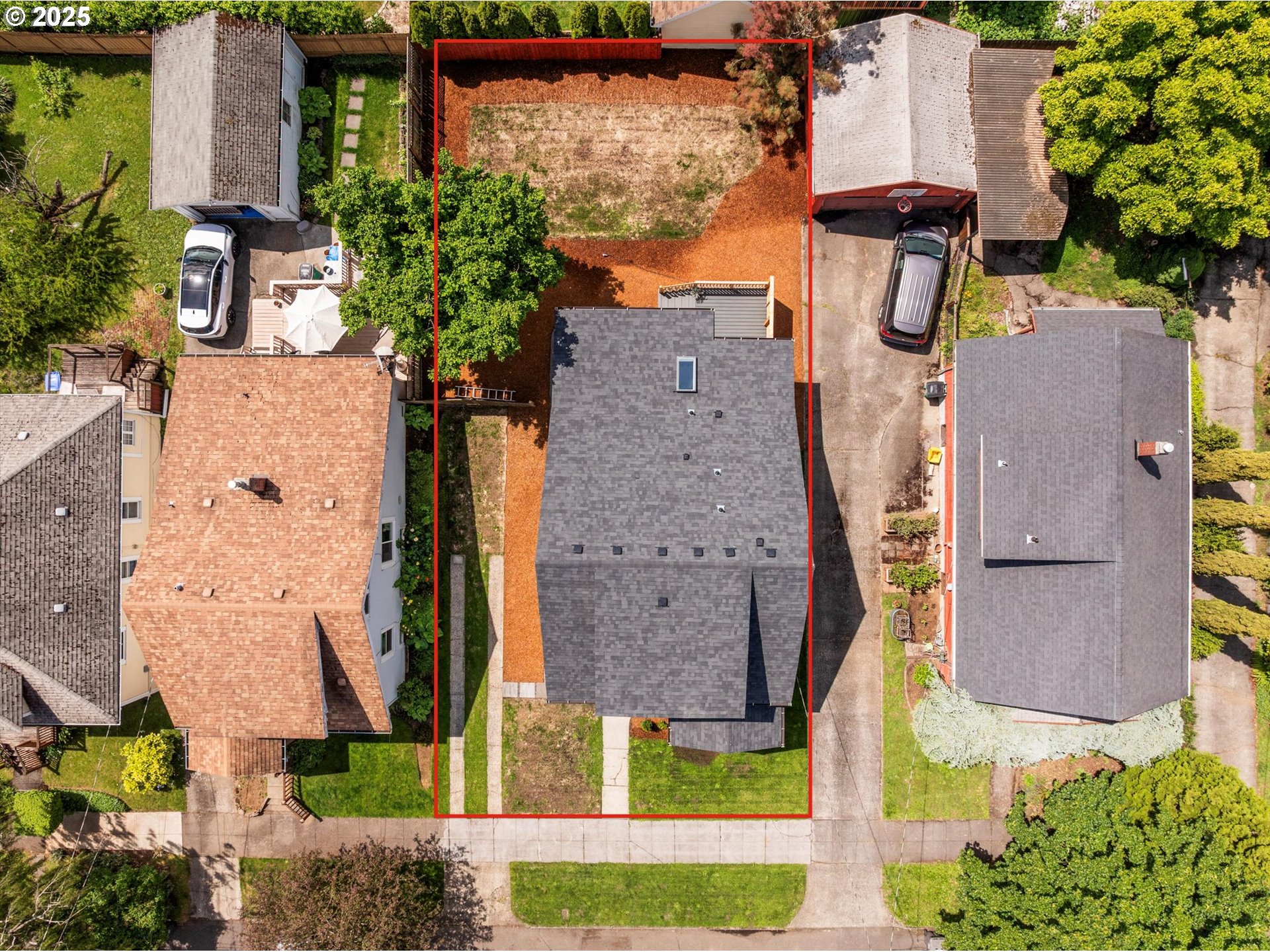 625 NE 69TH AVE
