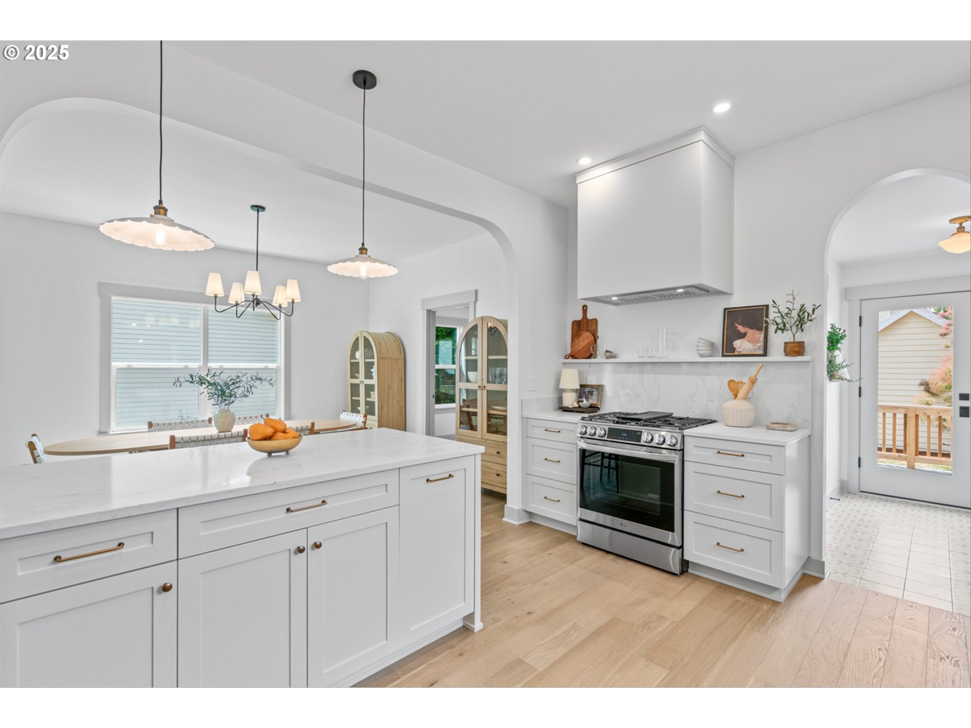 625 NE 69TH AVE