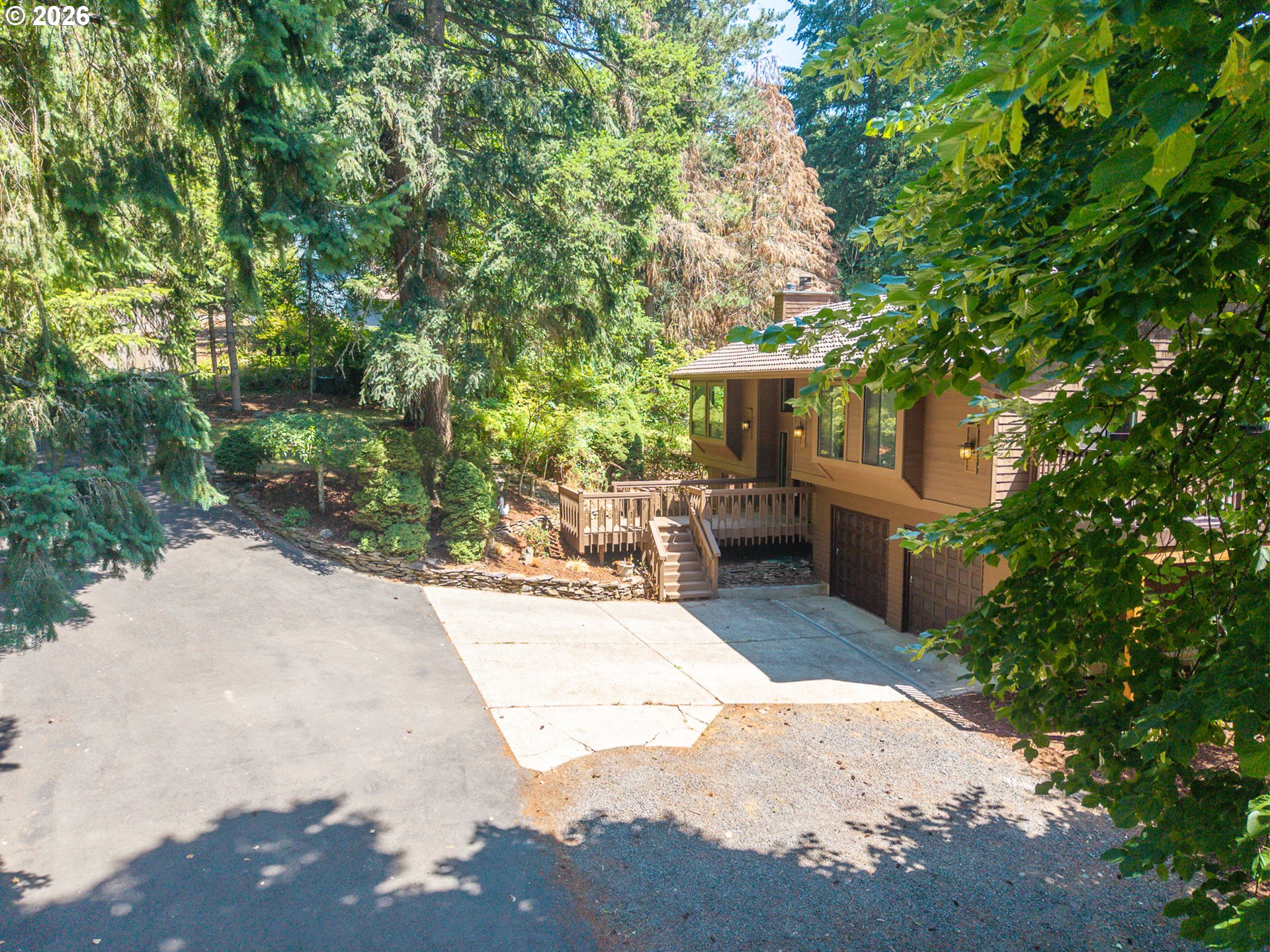 22755 SE KINGSWOOD CT