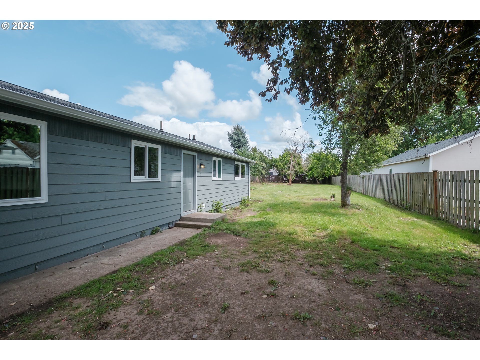 2866 BROOKS AVE