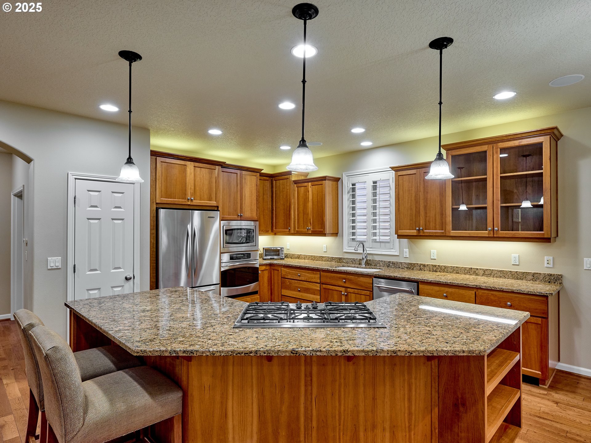 429 TURNBERRY AVE