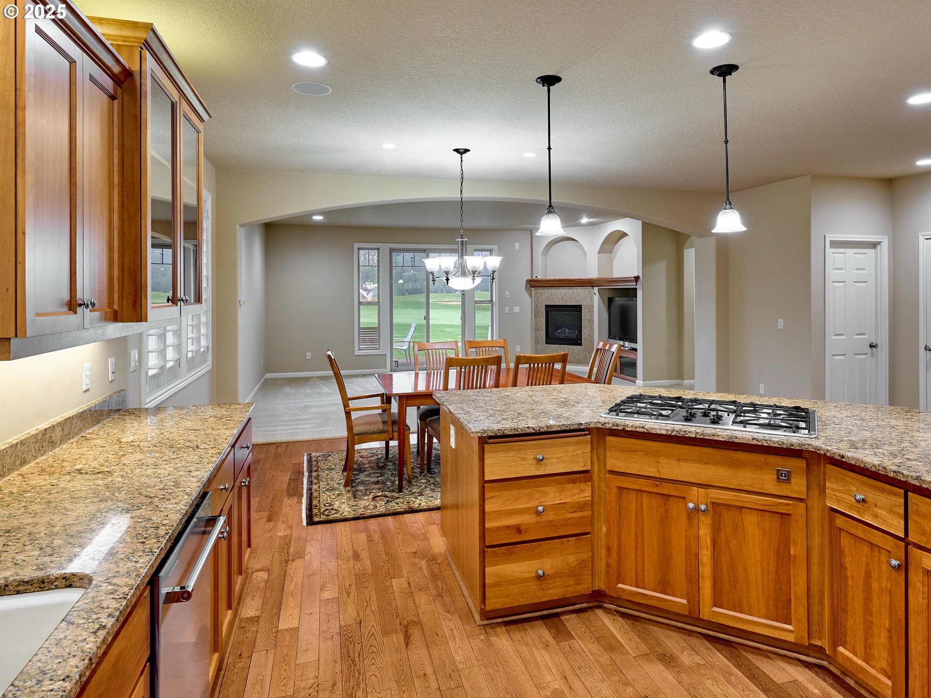 429 TURNBERRY AVE