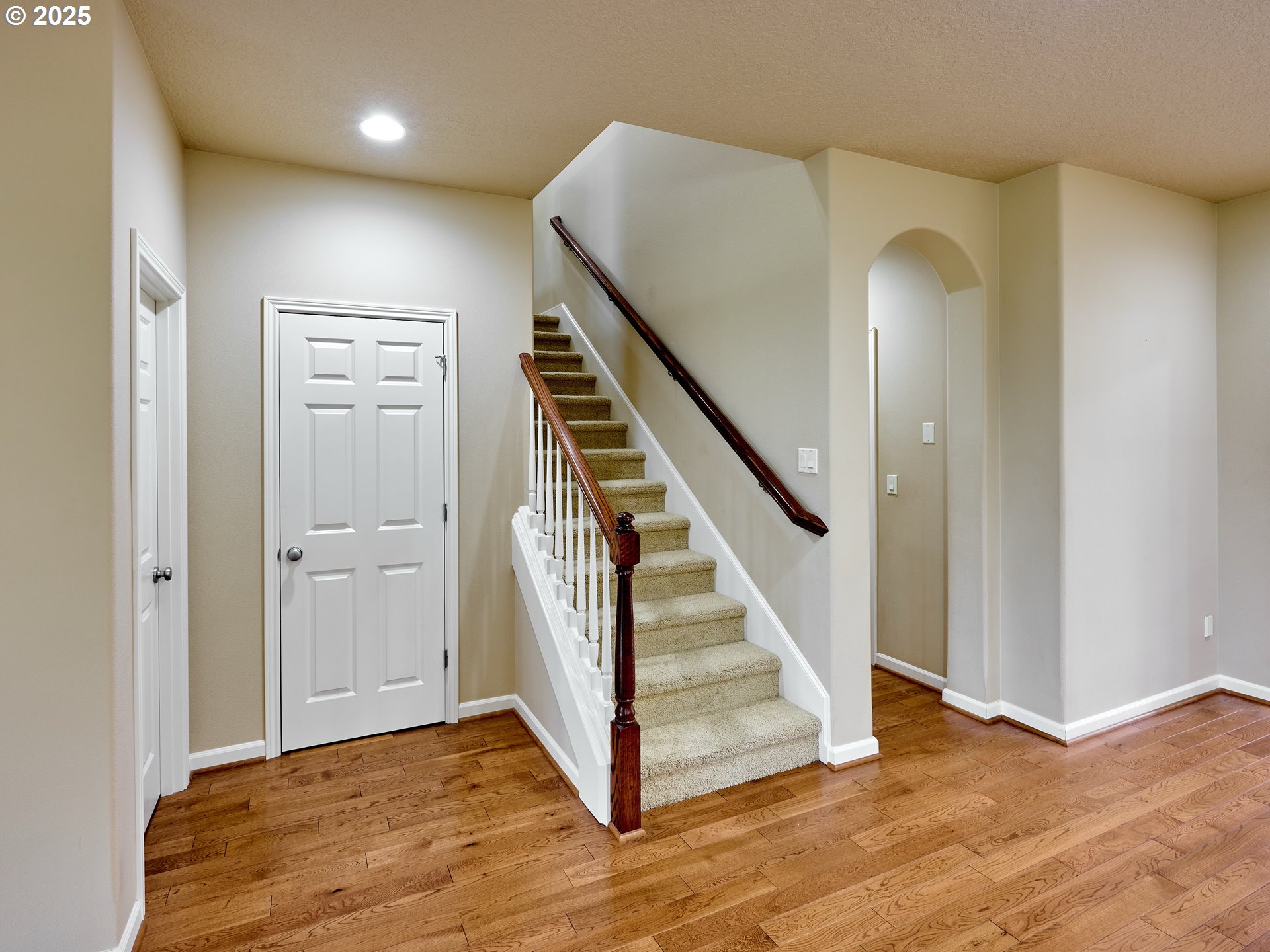 429 TURNBERRY AVE