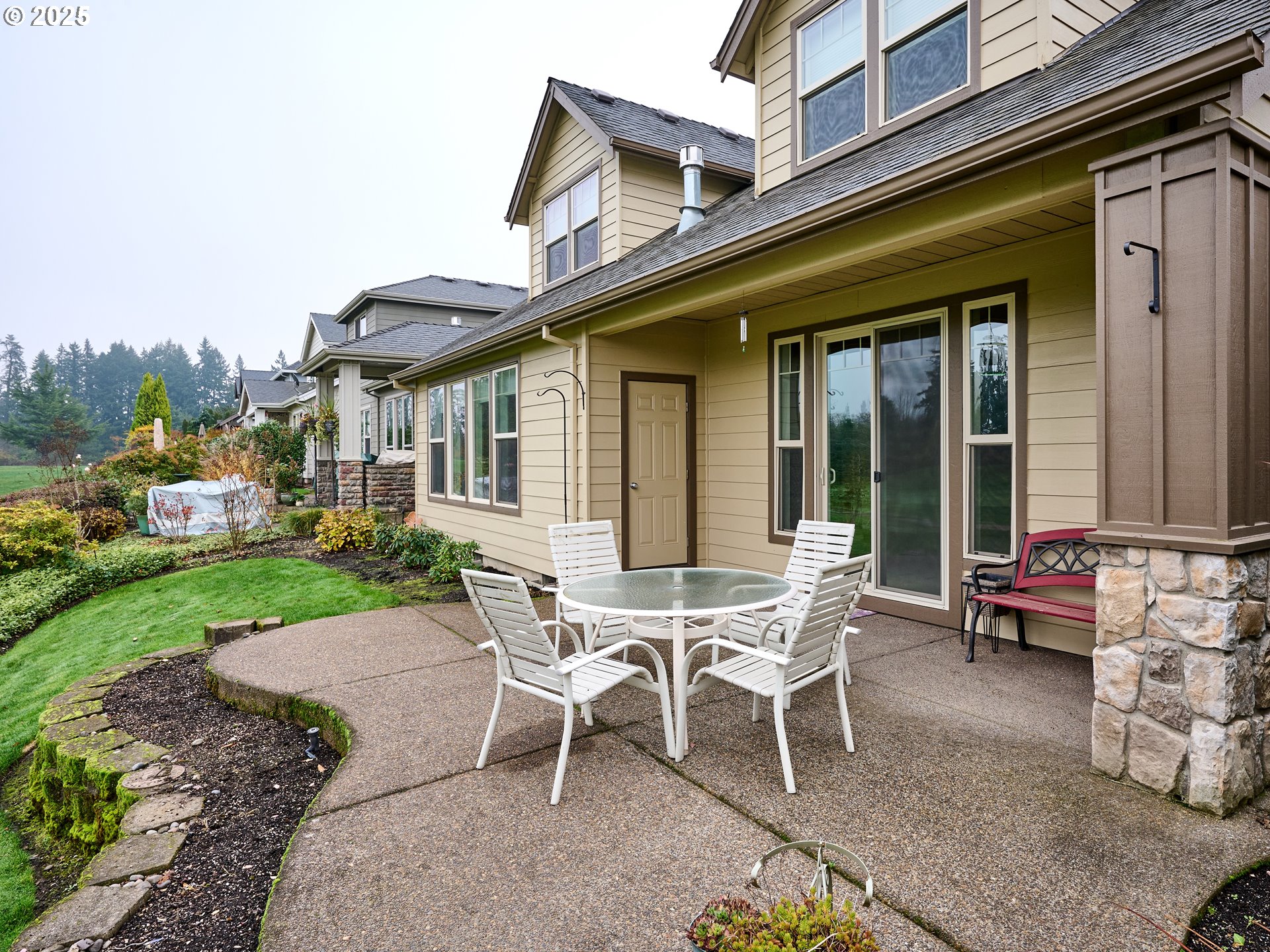 429 TURNBERRY AVE