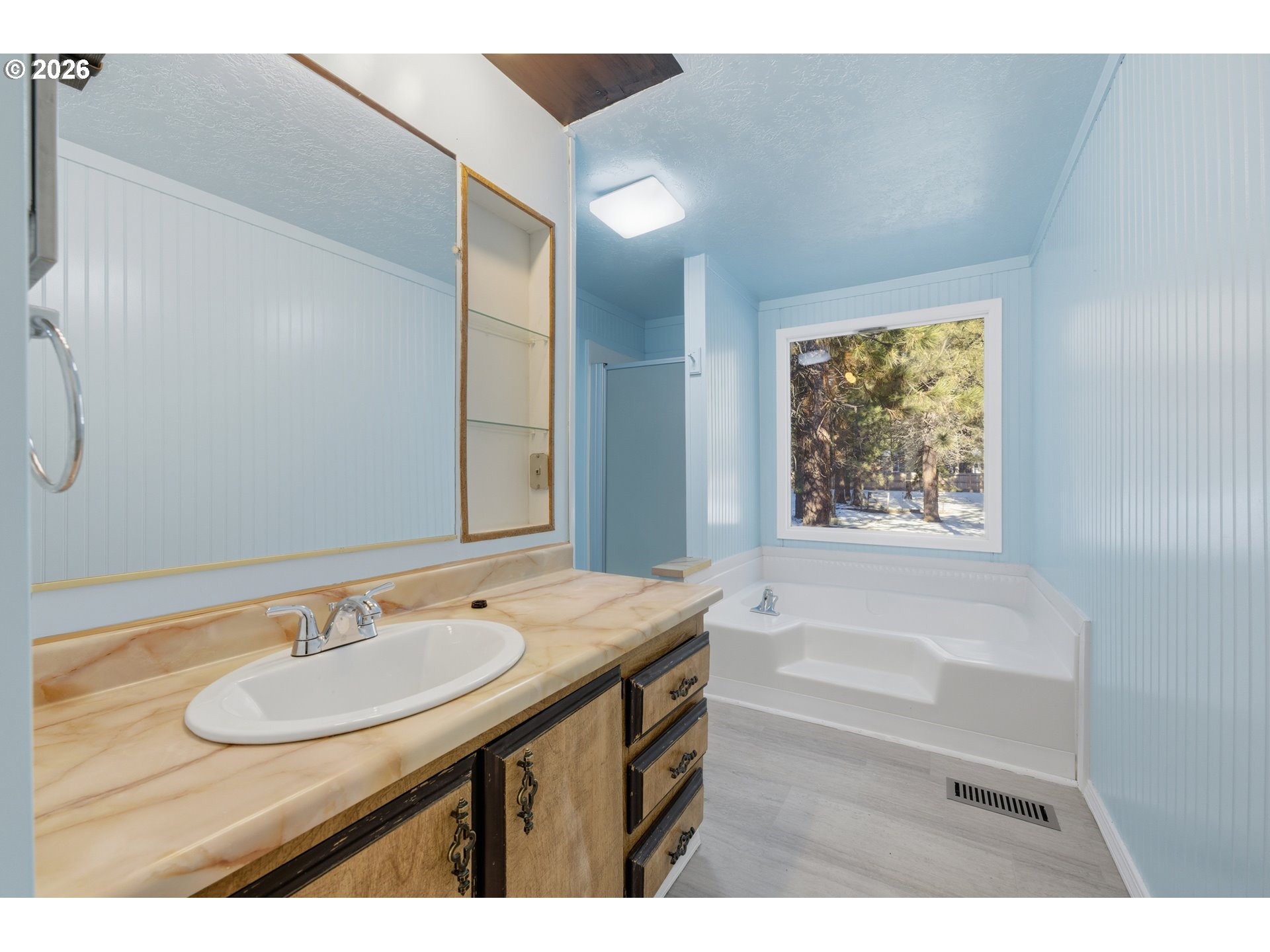 15864 GREEN FOREST RD