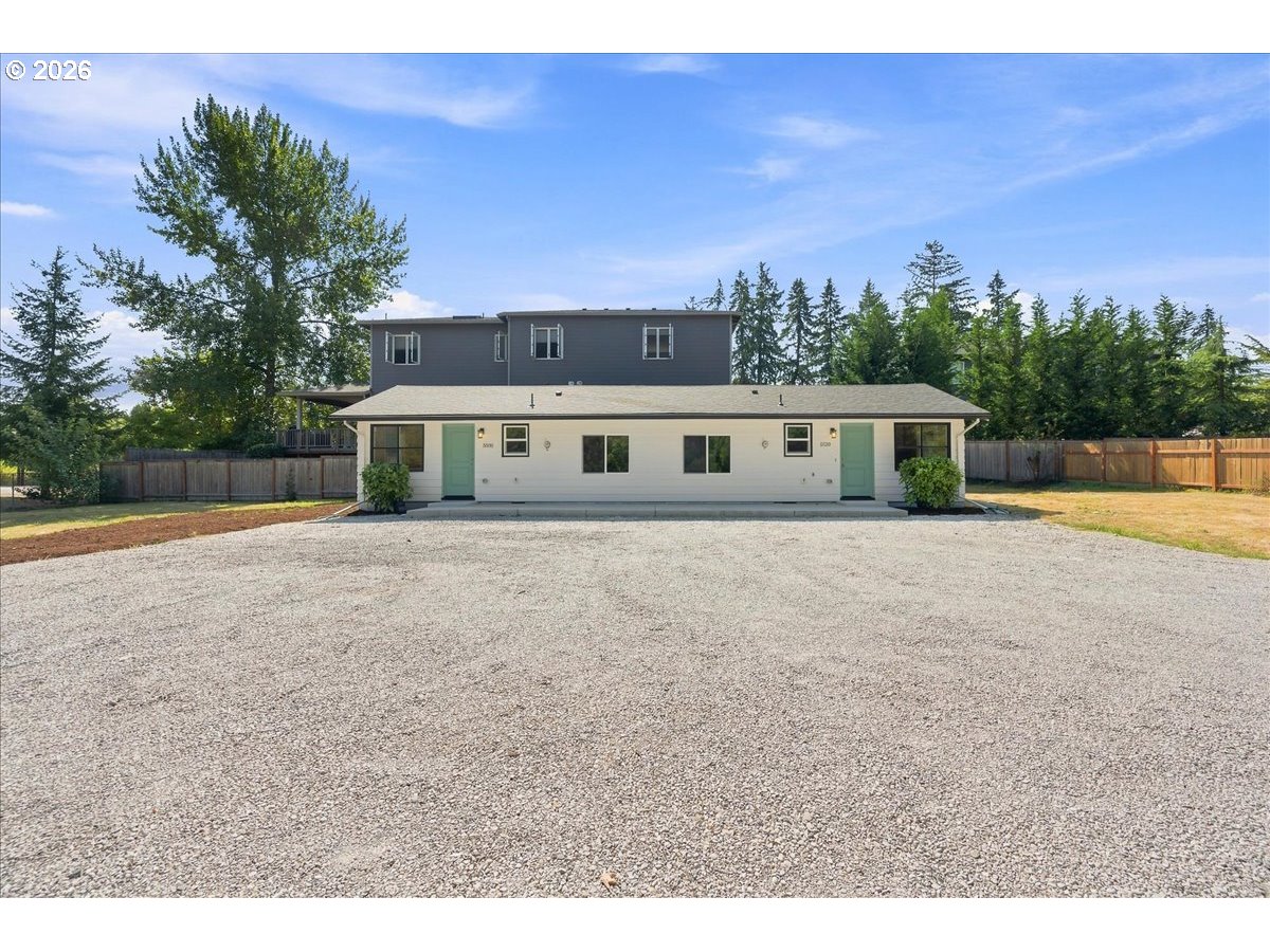 5520 SW MENLO DR