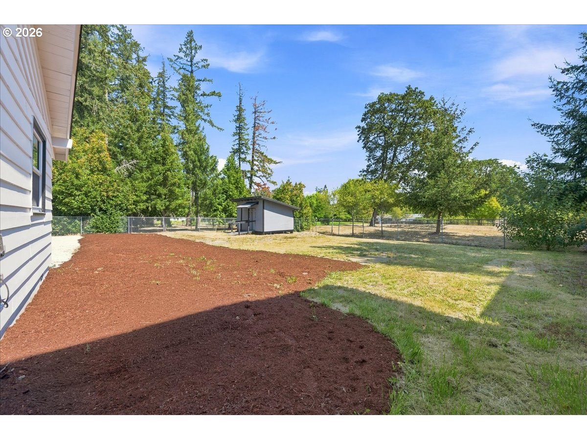 5520 SW MENLO DR
