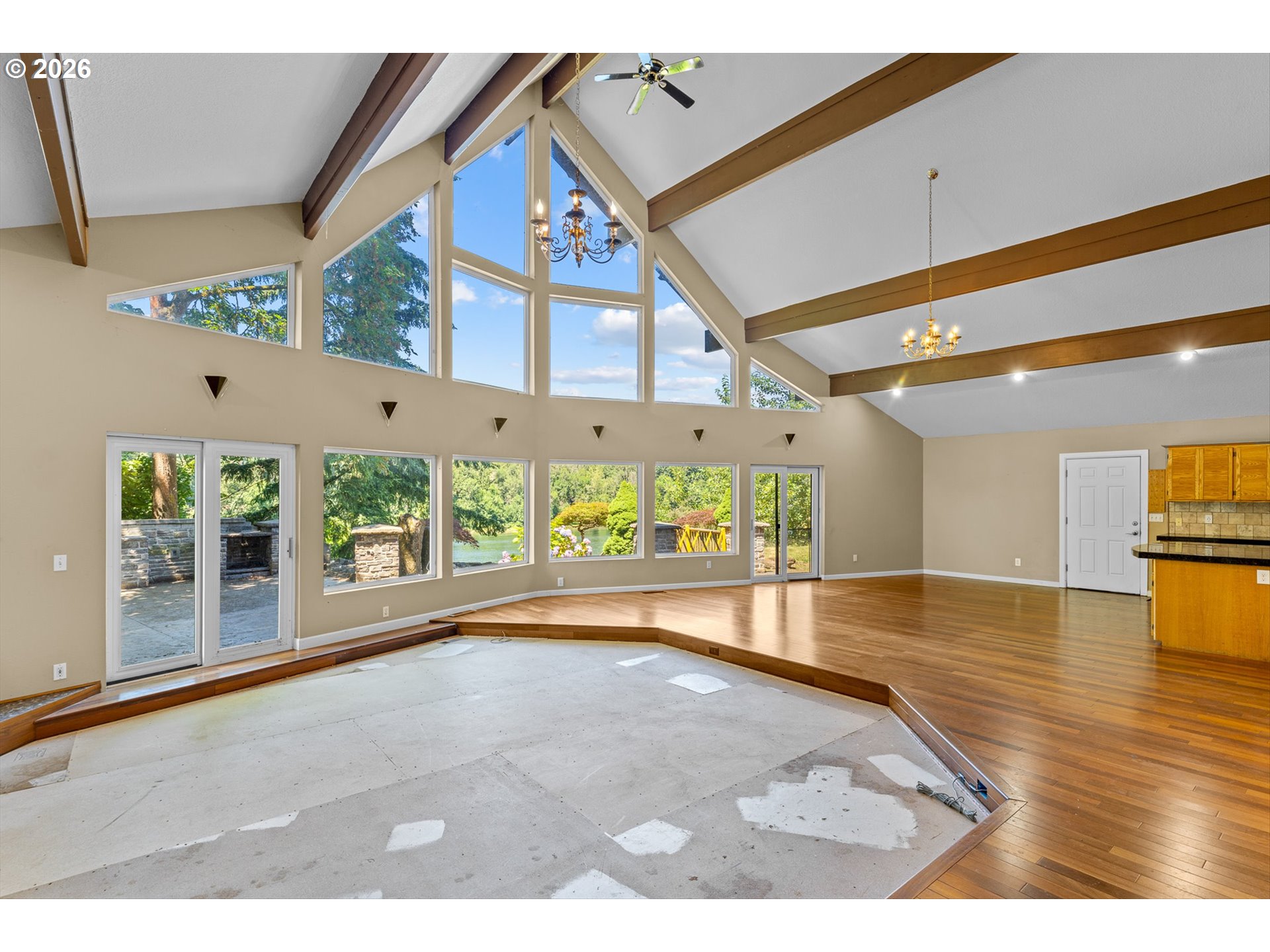 350 NW RIVERPARK PL