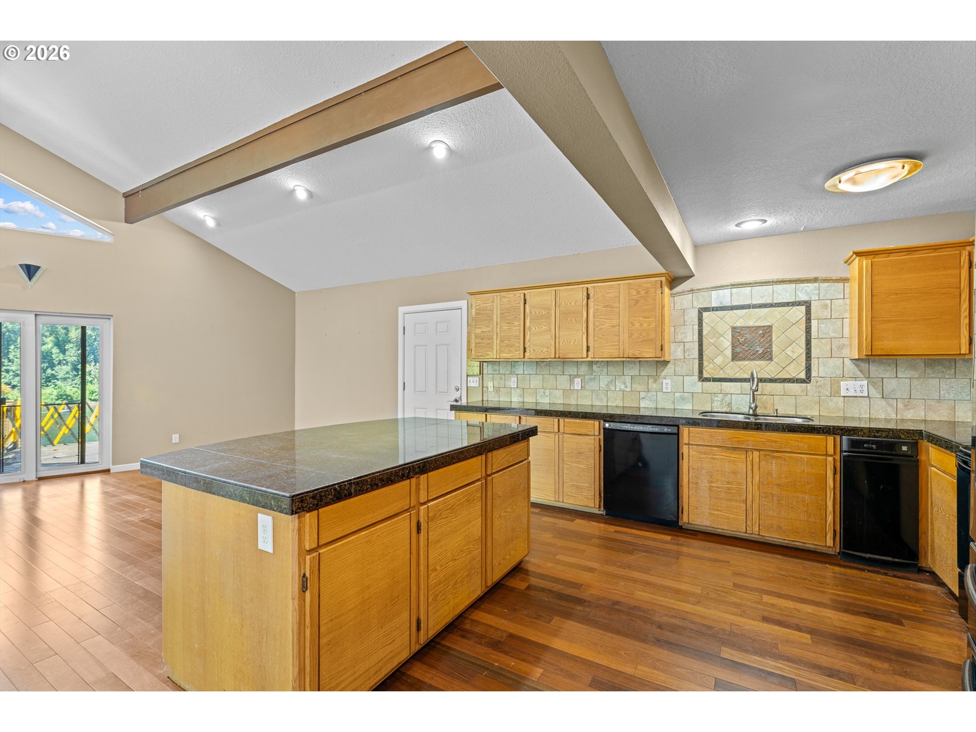 350 NW RIVERPARK PL