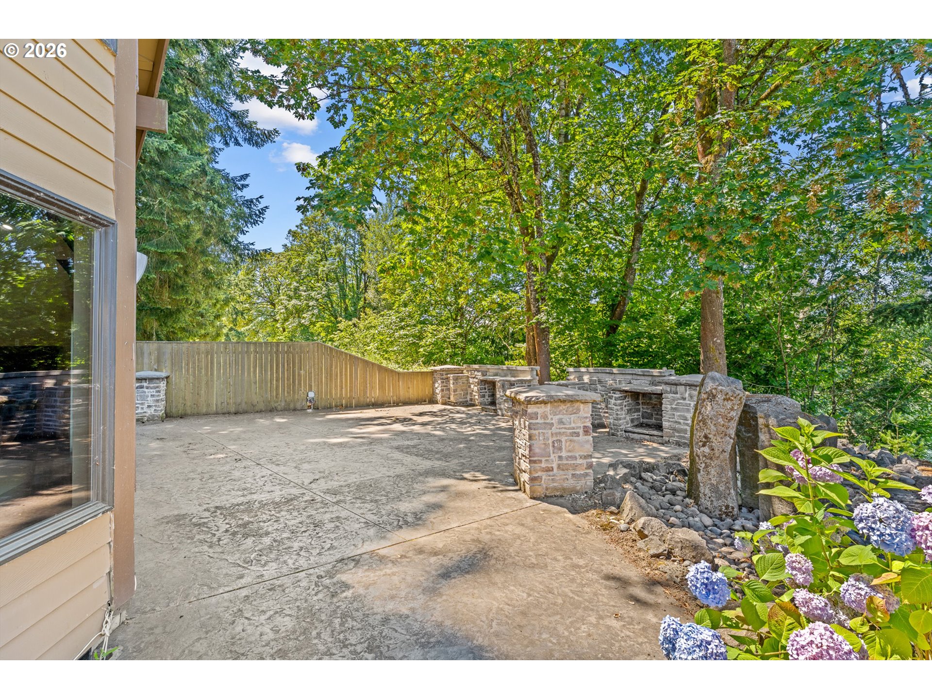 350 NW RIVERPARK PL
