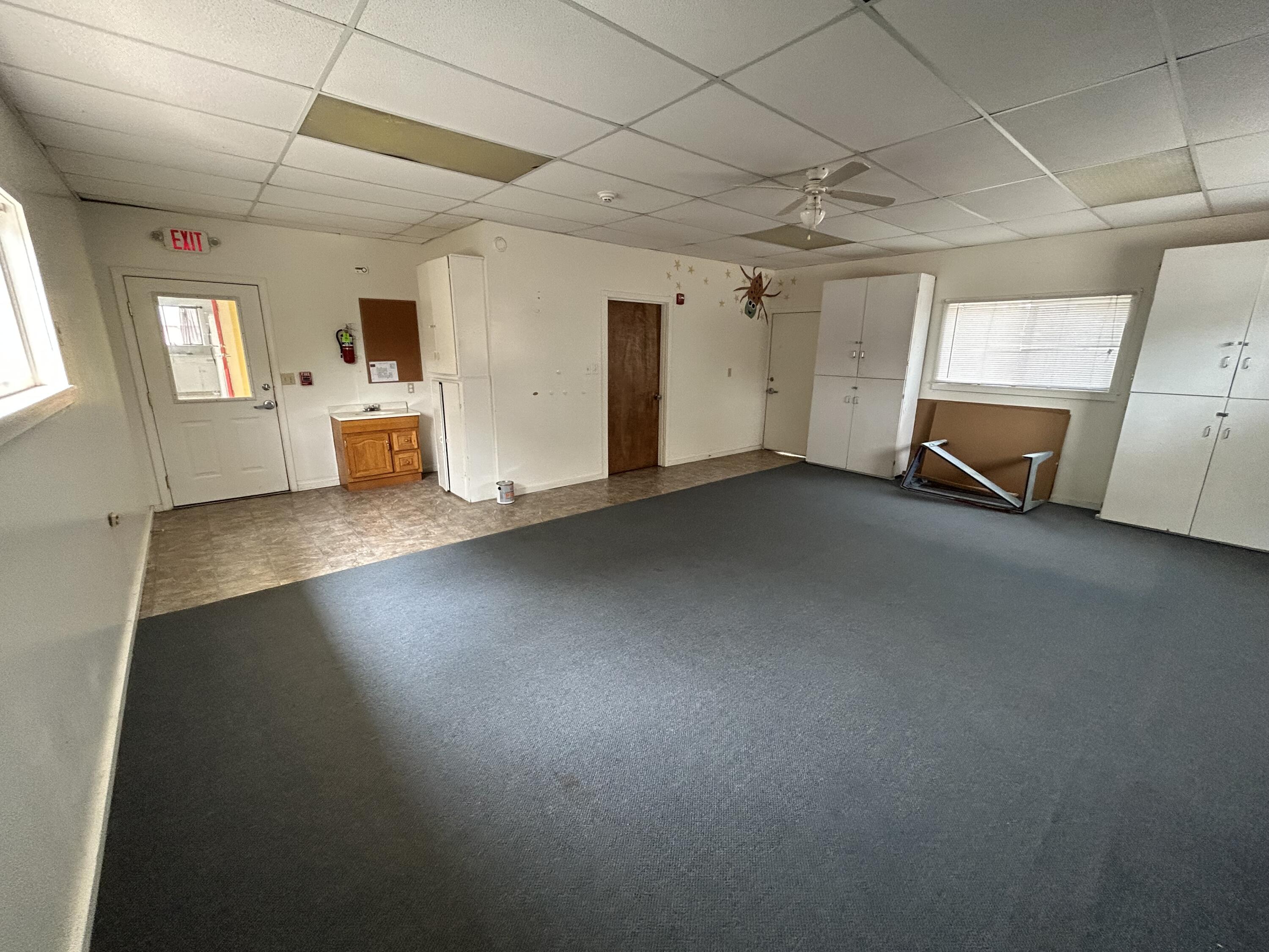 609 Summer Street, 002