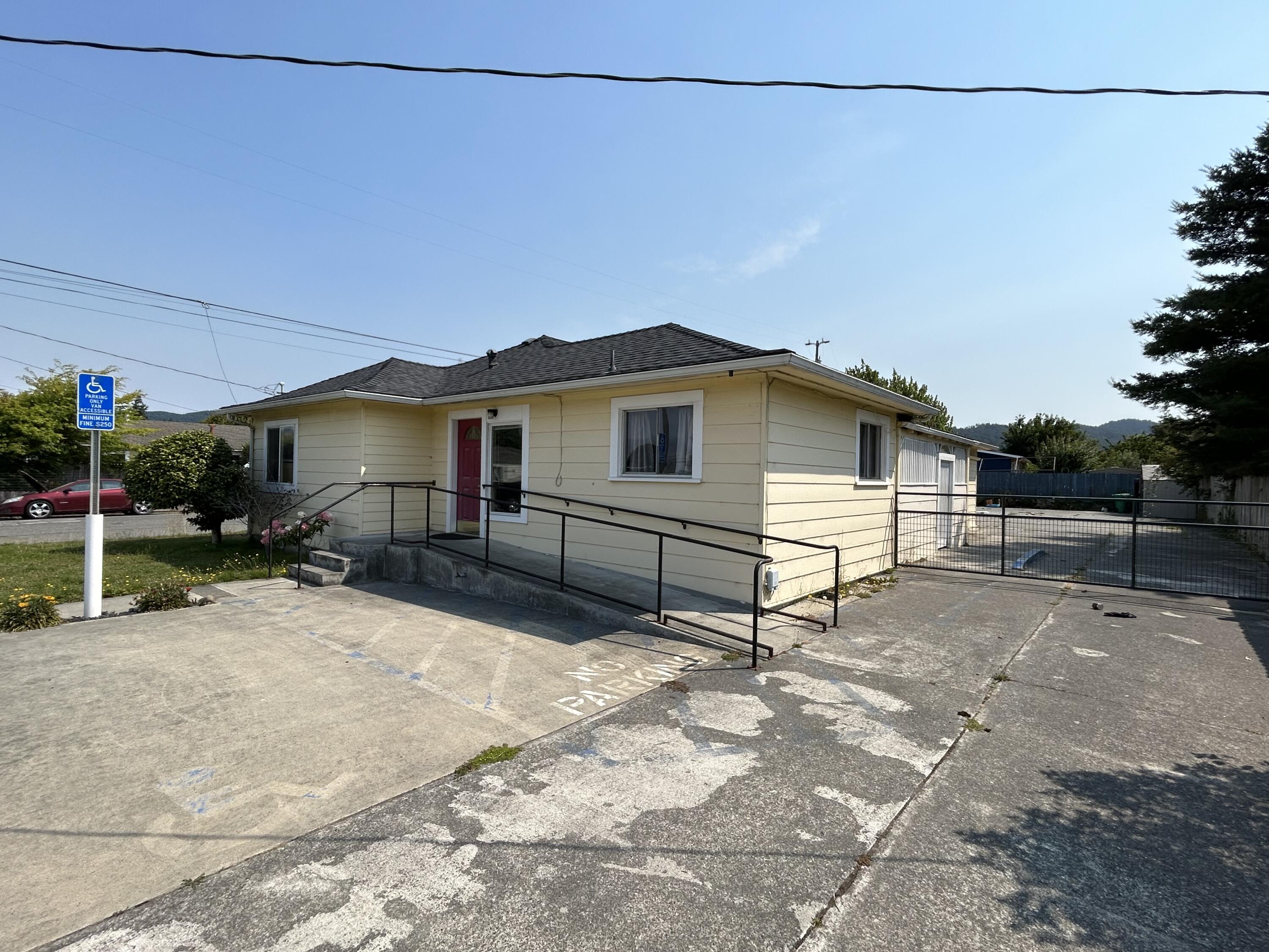 609 Summer Street, 002