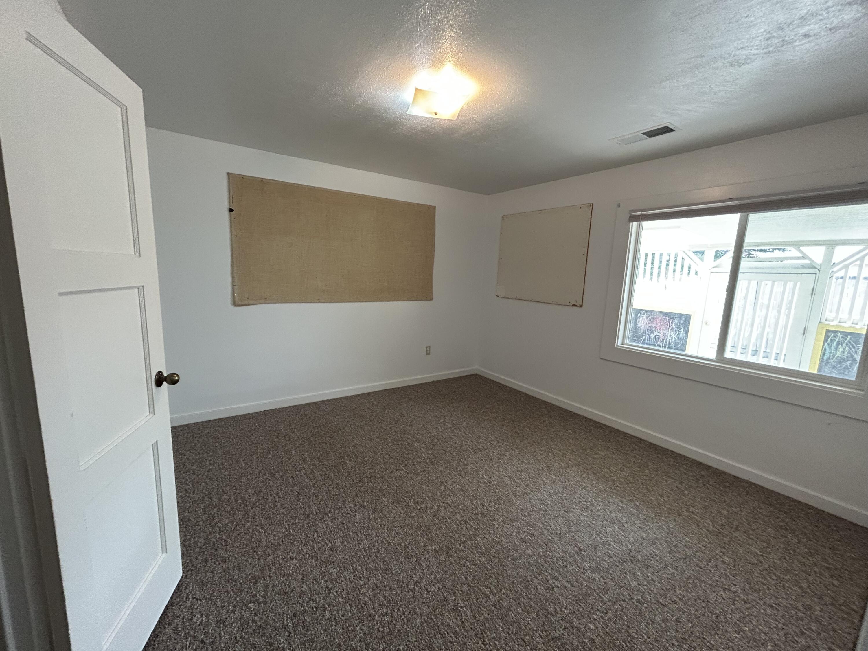 609 Summer Street, 002