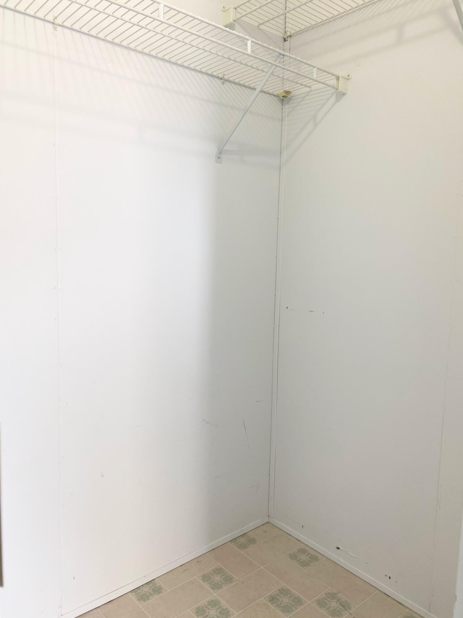 4916 Airstream Avenue, 11