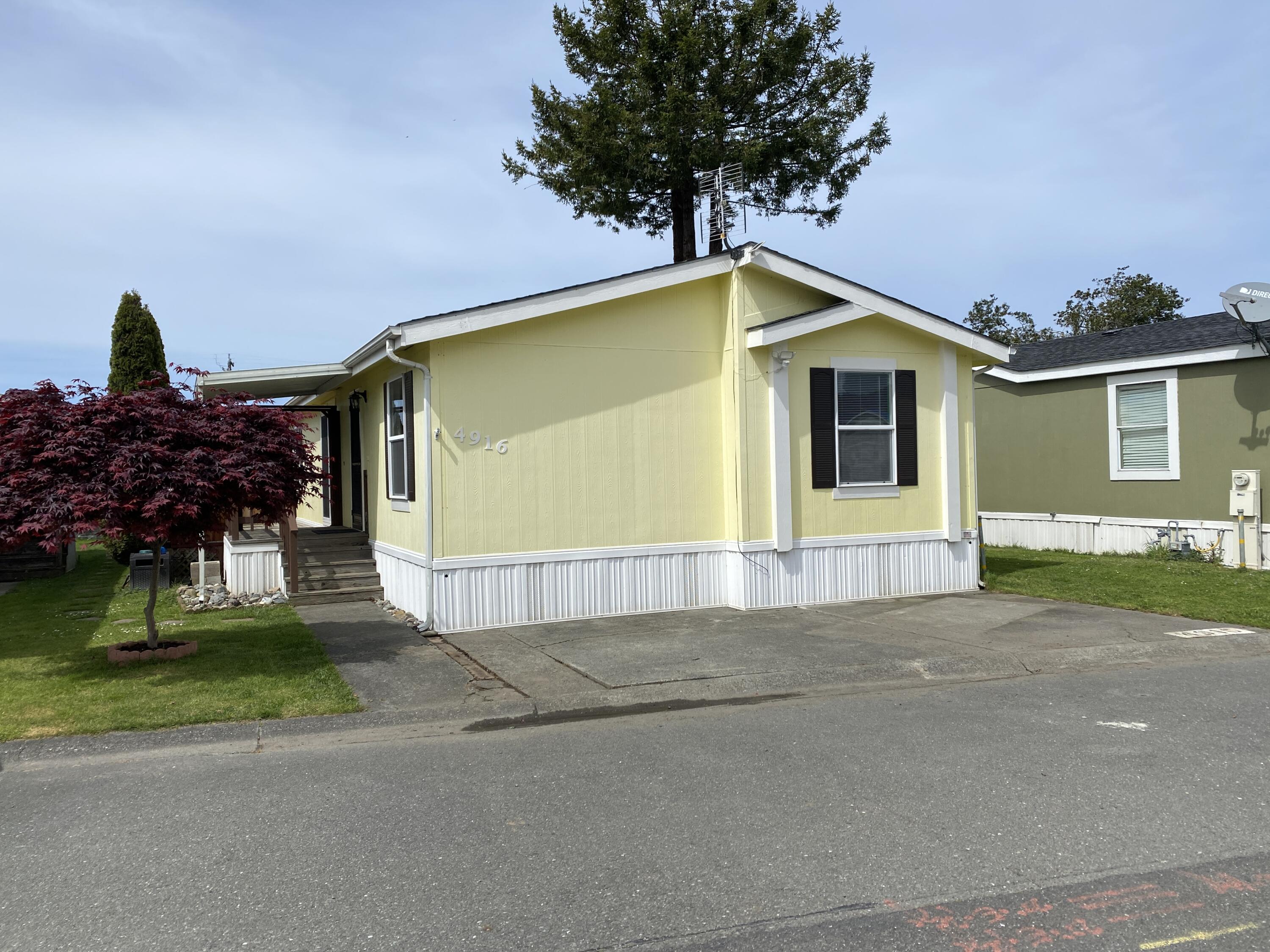 4916 Airstream Avenue, 11