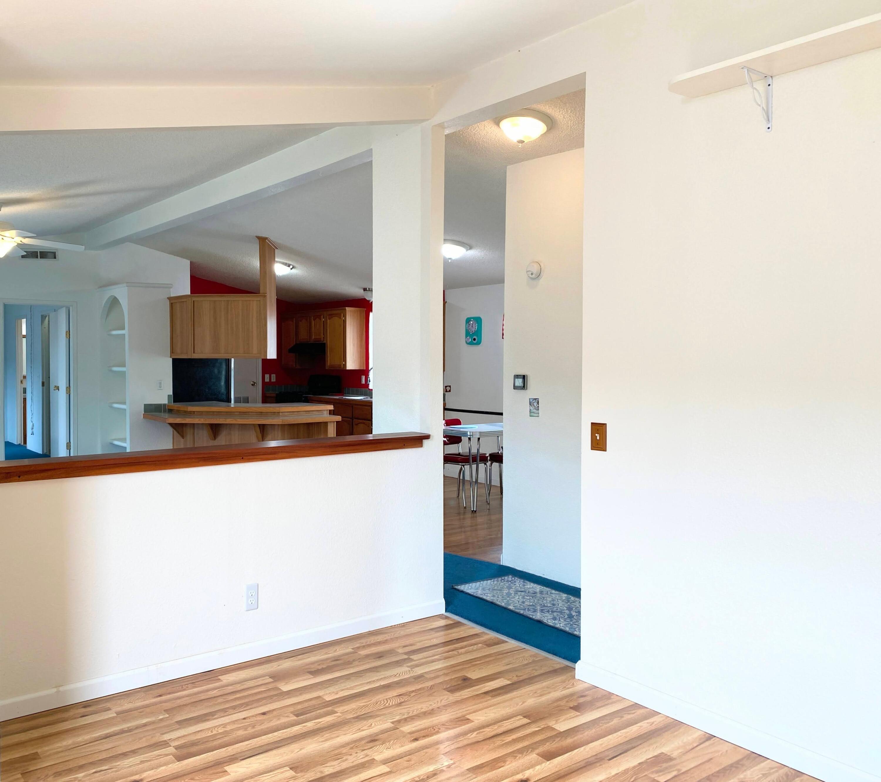 4916 Airstream Avenue, 11