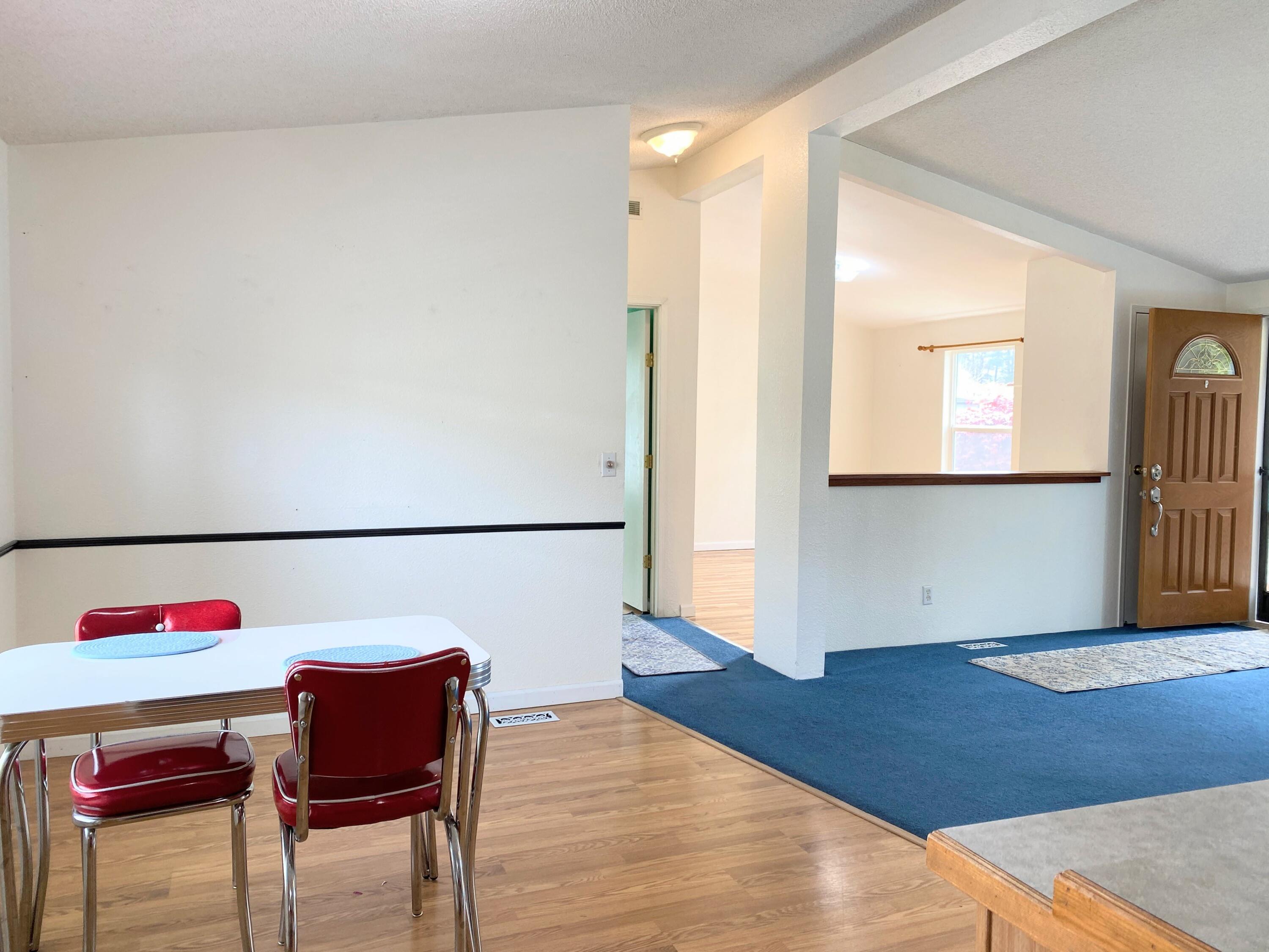 4916 Airstream Avenue, 11