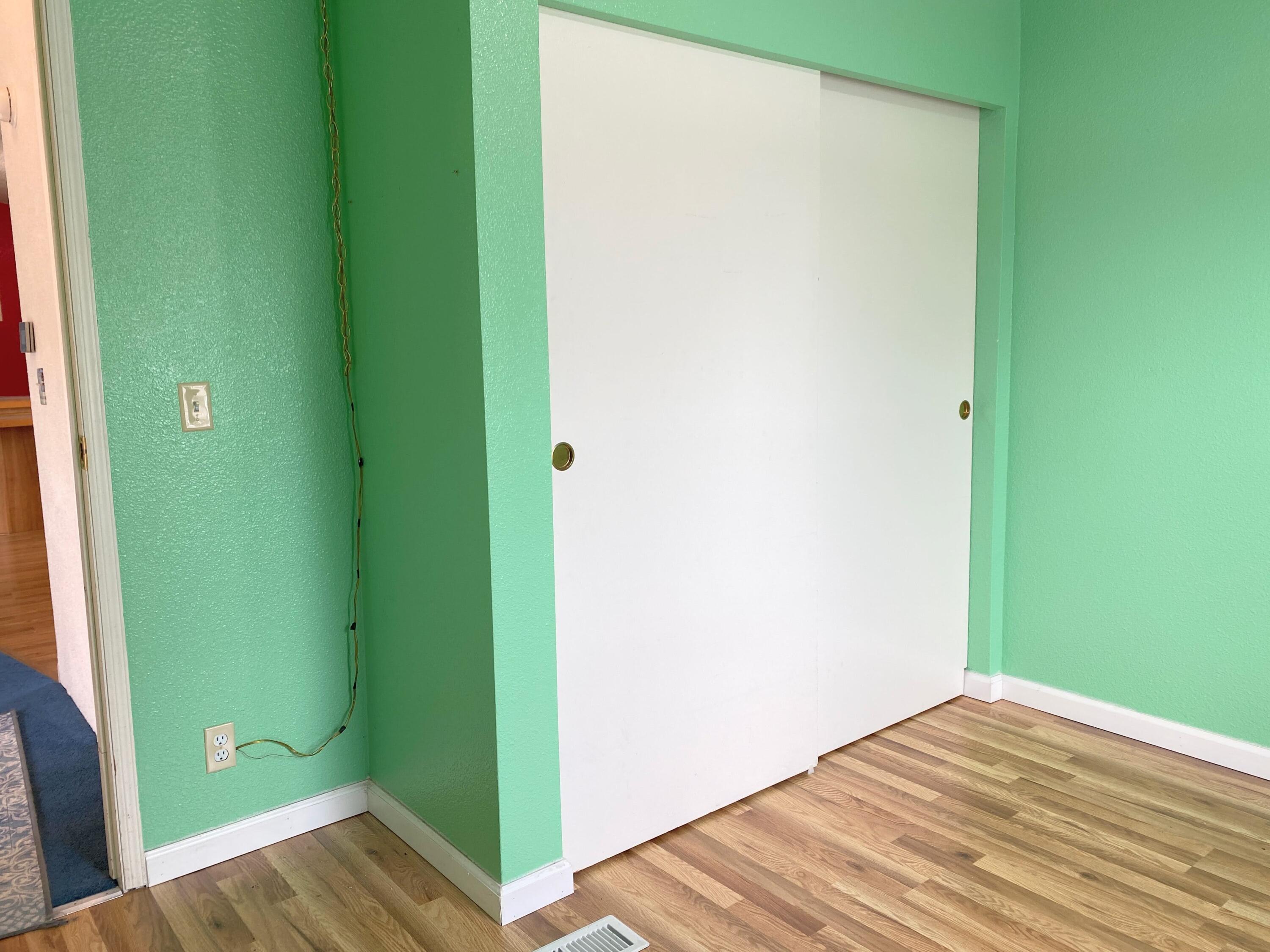 4916 Airstream Avenue, 11