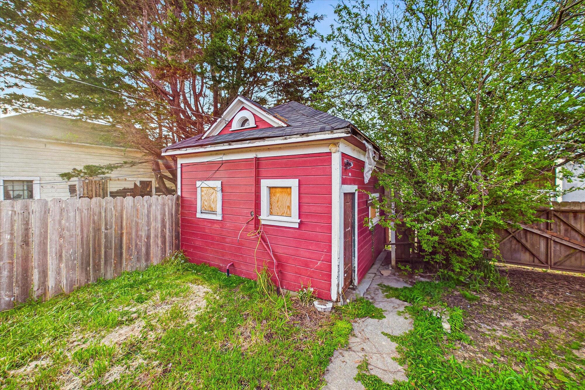 1431 6th Street