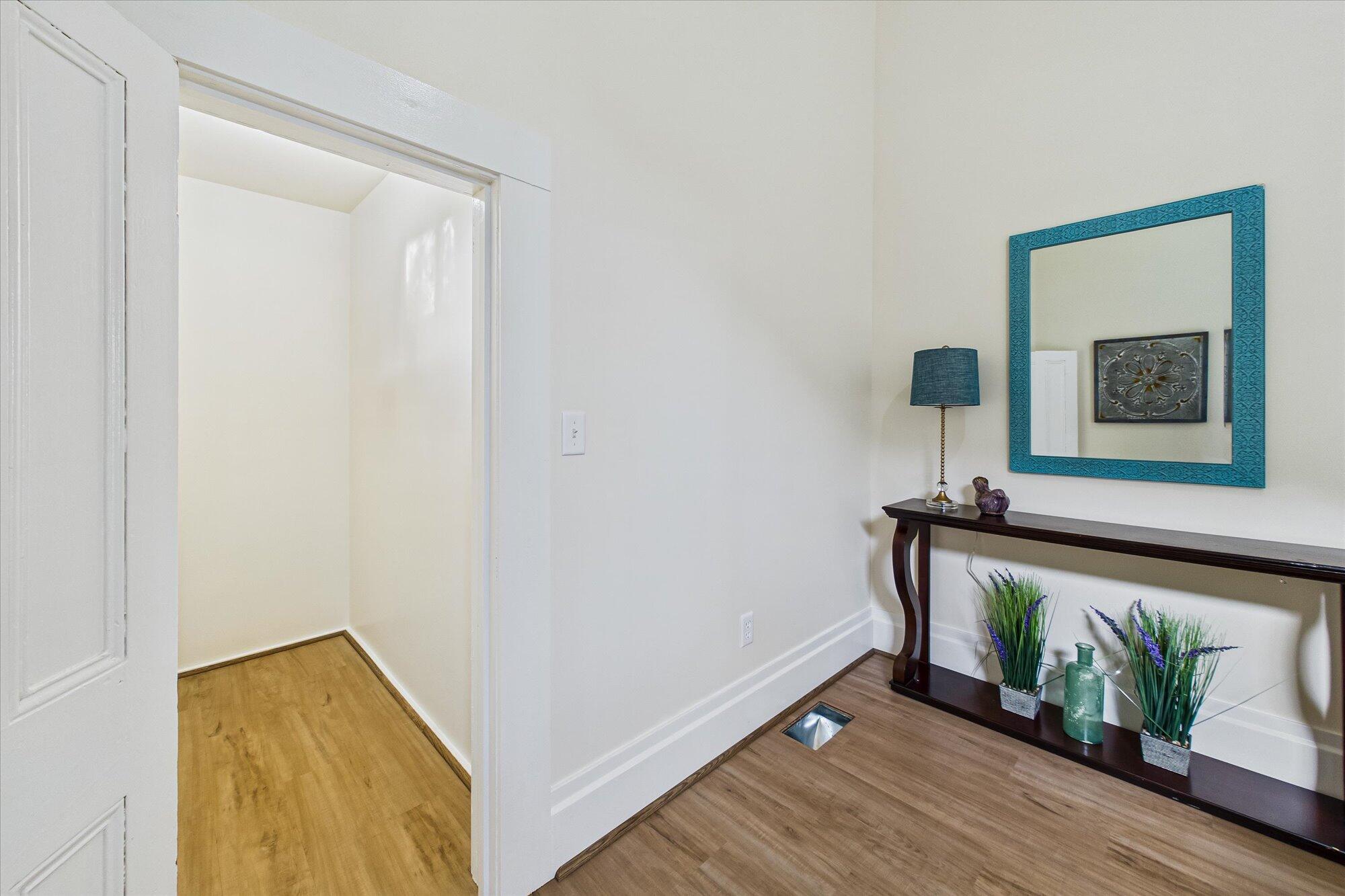 1431 6th Street