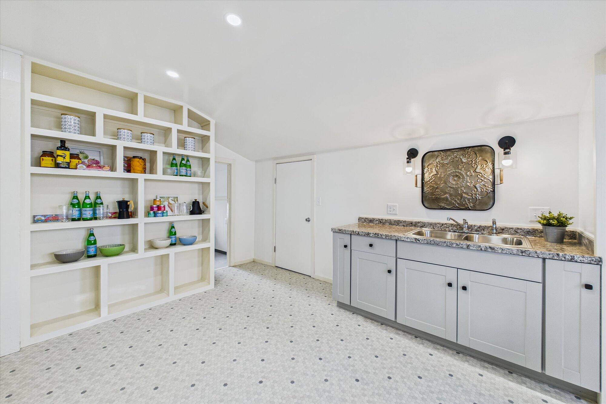 1431 6th Street
