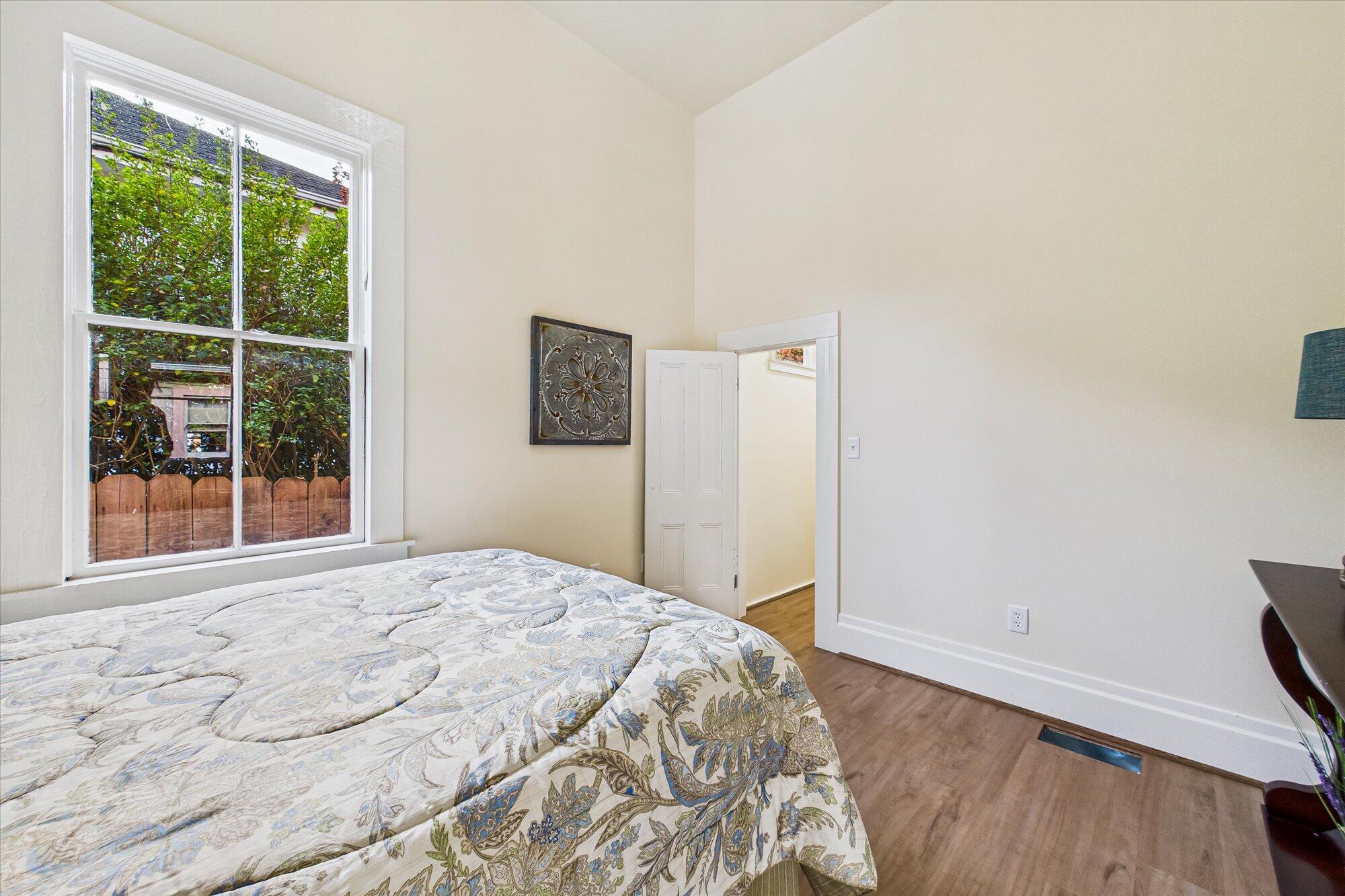 1431 6th Street