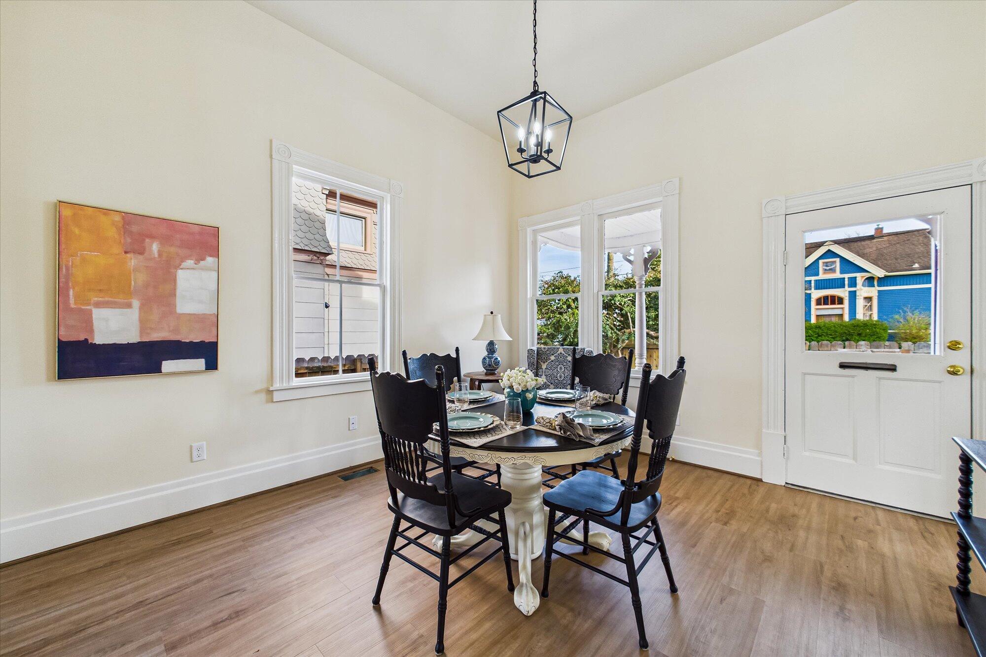 1431 6th Street