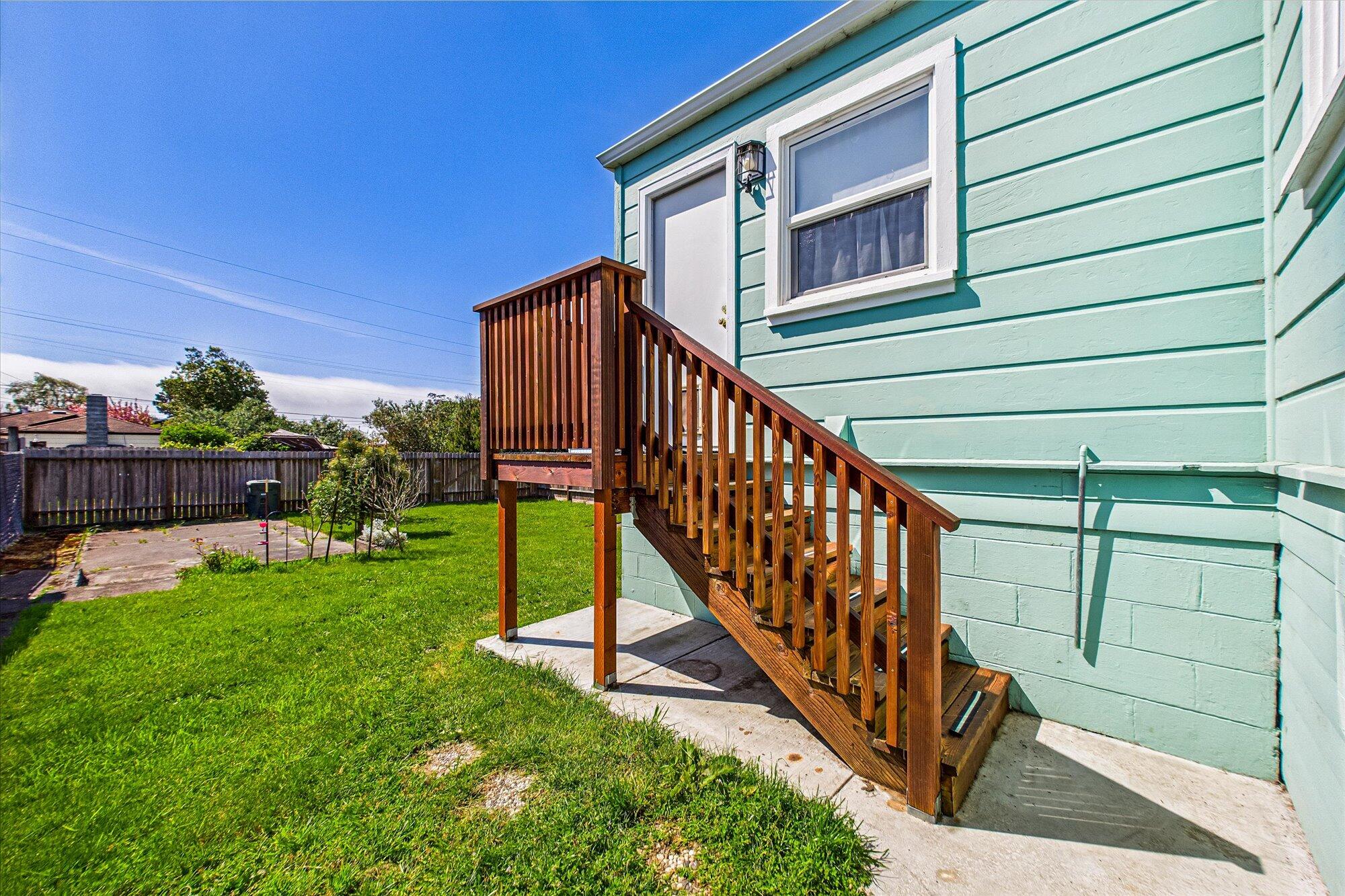 2238 Albee Street