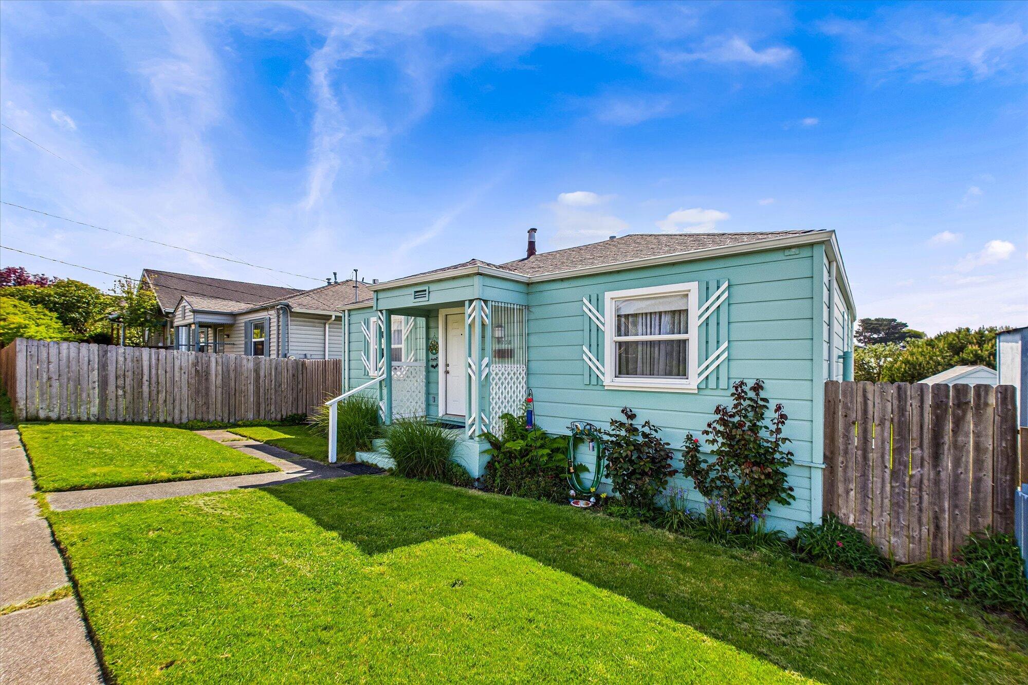 2238 Albee Street