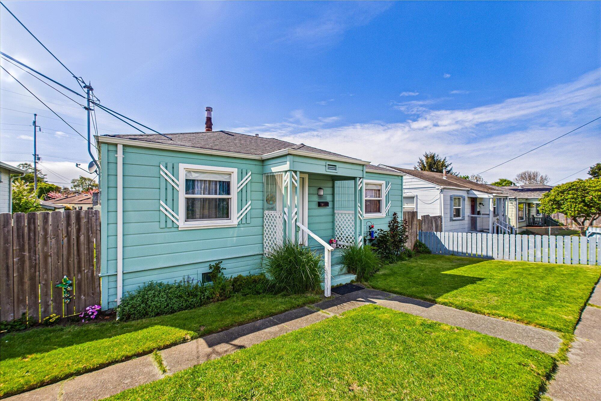 2238 Albee Street