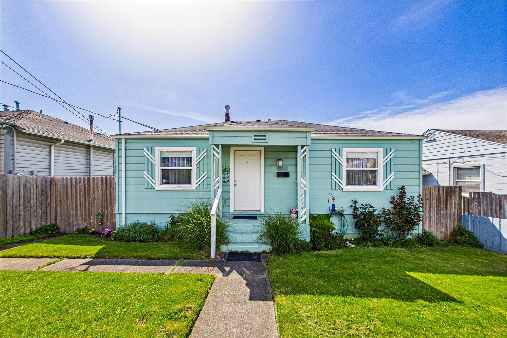 2238 Albee Street