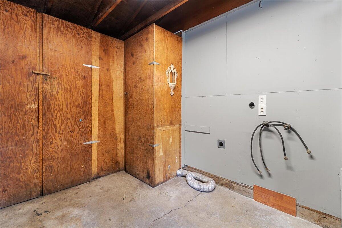 370 Blue Lake Boulevard